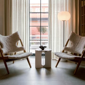 Poltrona lounge Knitting - pelle di pecora colore naturale, base in rovere naturale - Audo Copenhagen