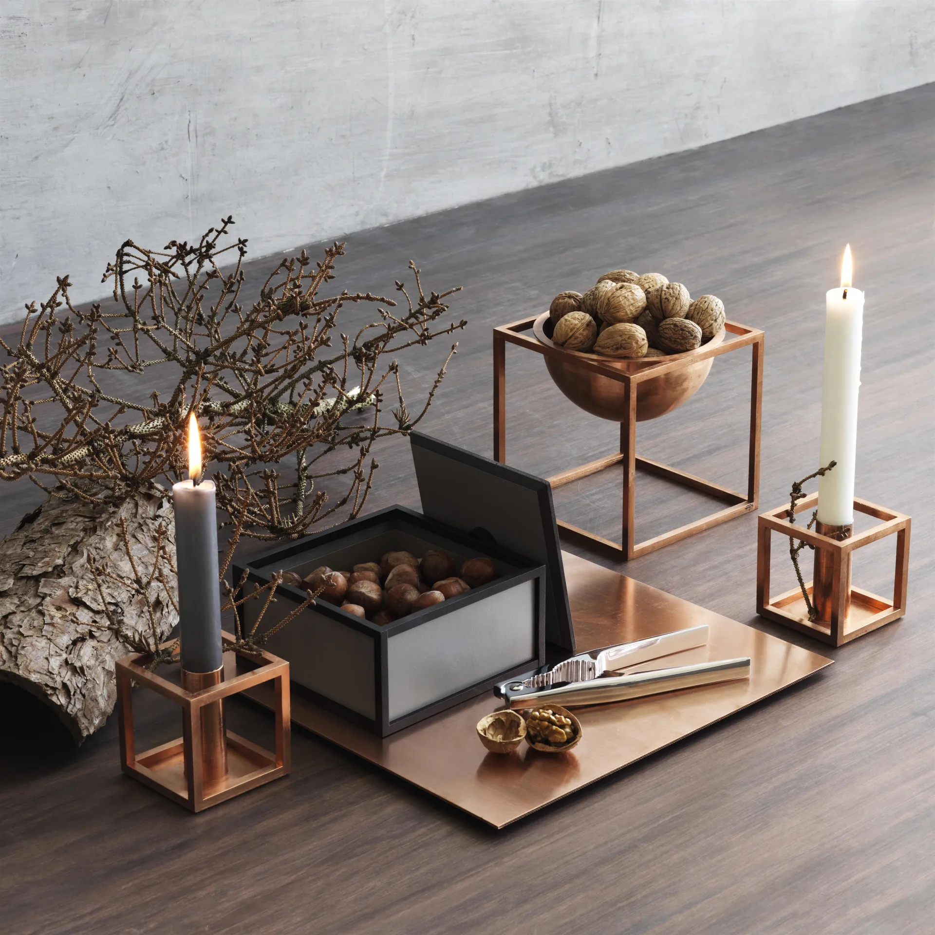 Scatola con coperchio Frame 14, grigio scuro Audo Copenhagen