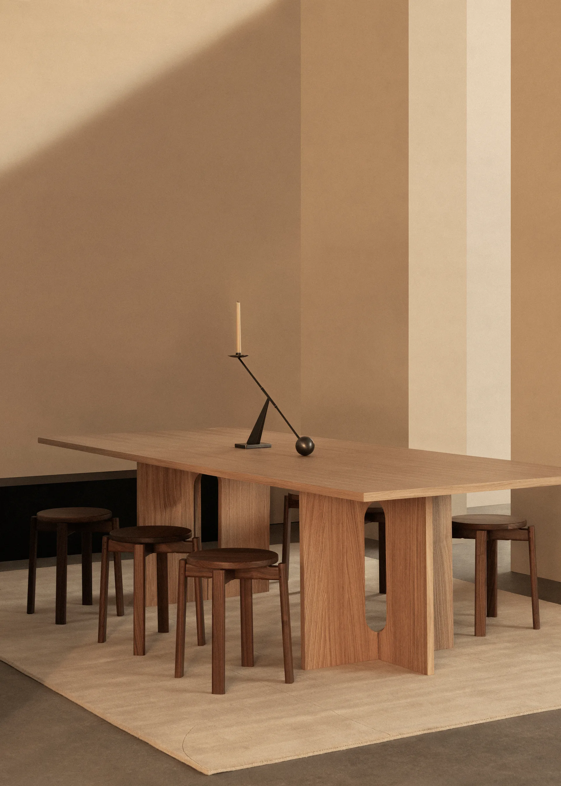 Sgabello Passage, Rovere tinto scuro Audo Copenhagen