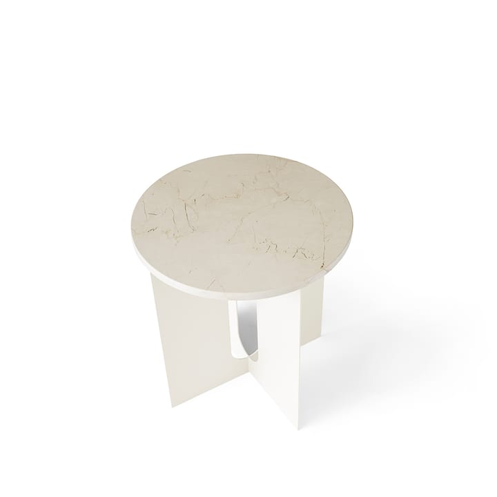 Tavolino Androgyne - marmo avorio, Ø 42 cm, base in acciaio bianco avorio - Audo Copenhagen