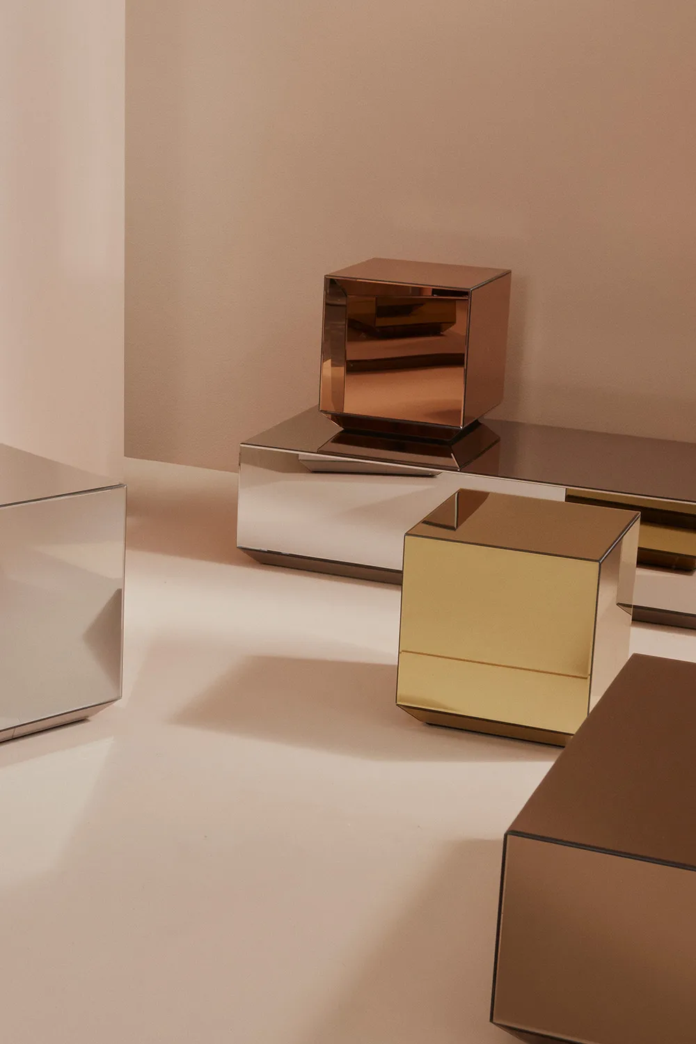 Tavolino Speculum 80x80 cm, Nero AYTM