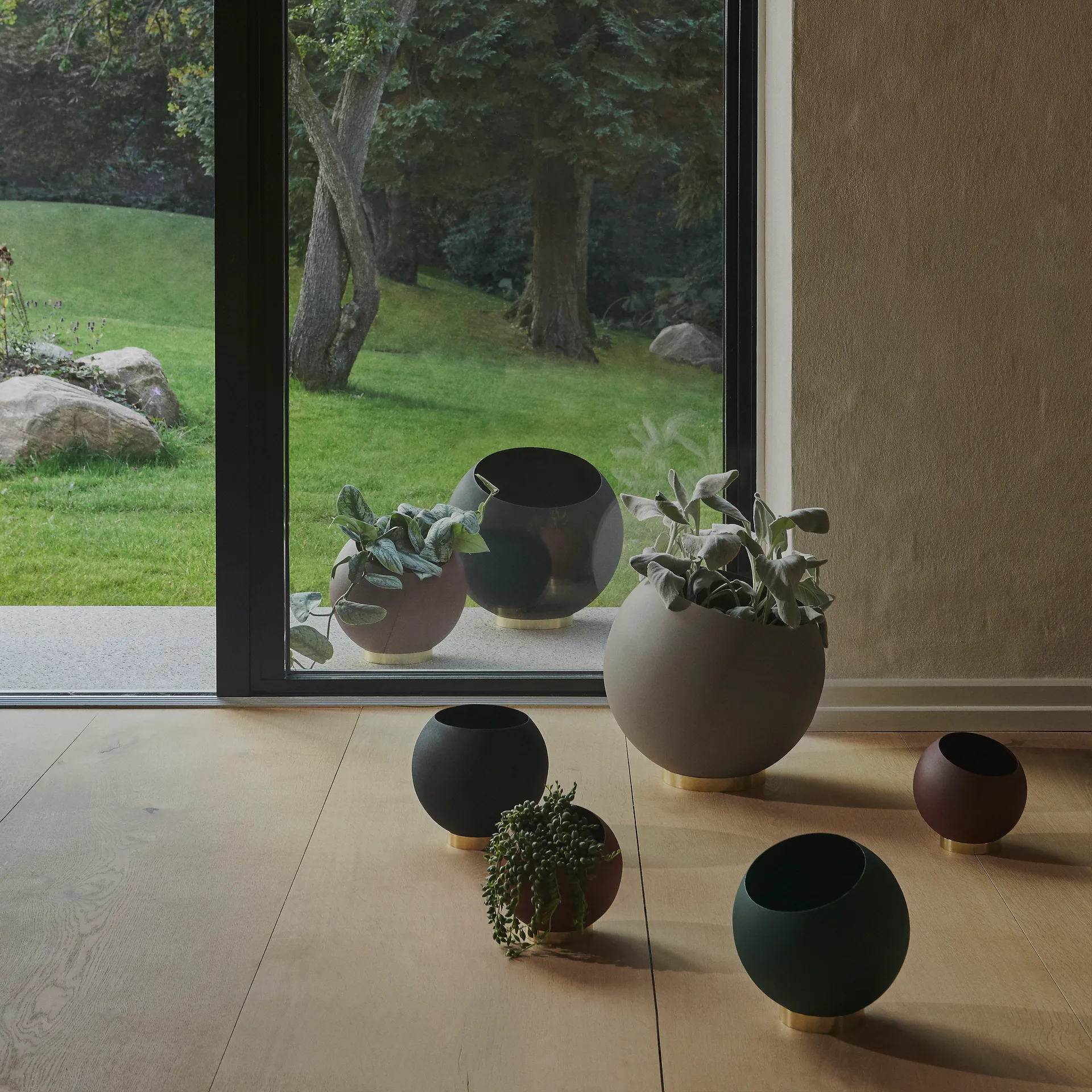 Vaso da fiori Globe Ø 21 cm, Nero AYTM