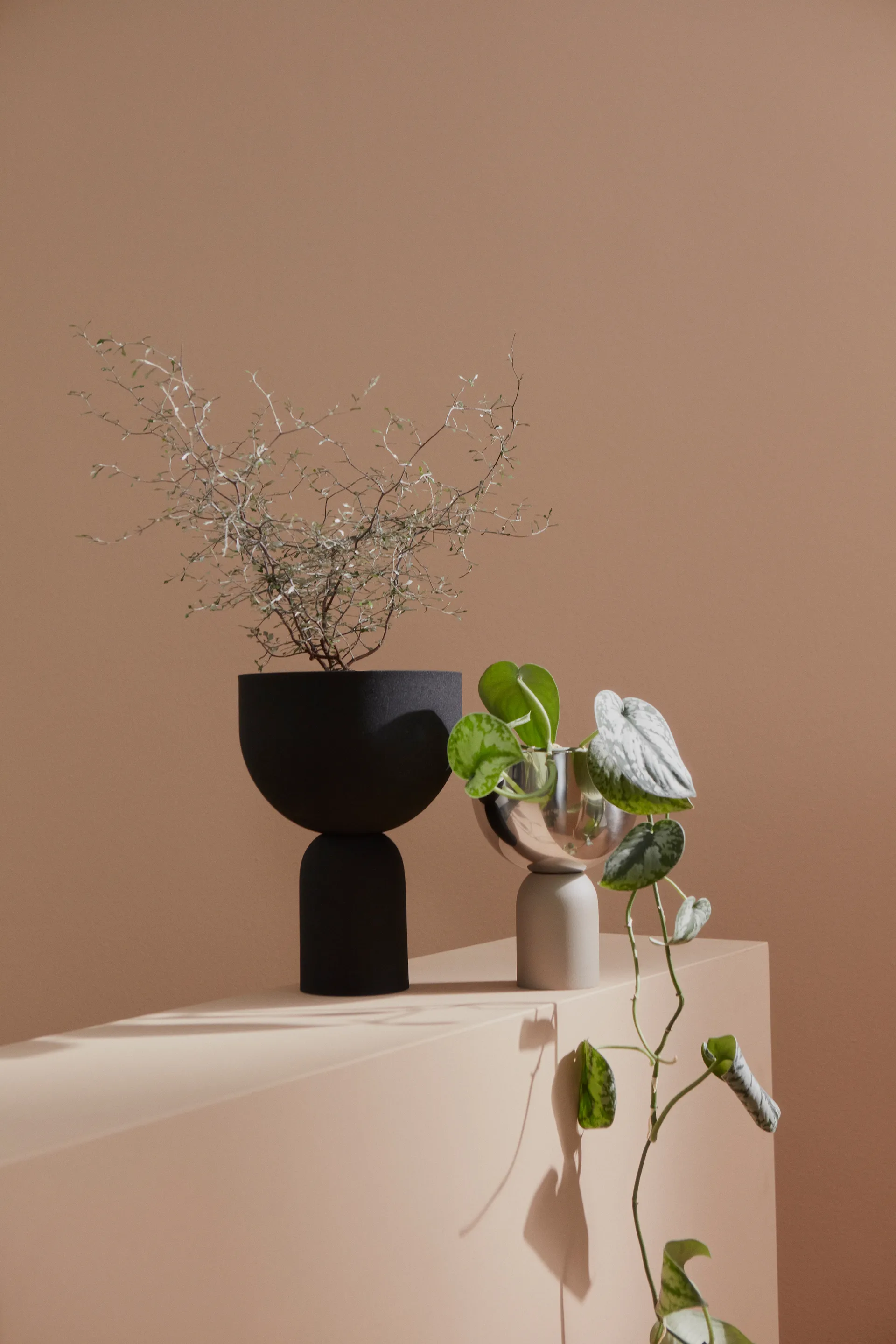 Vaso da fiori Torus Ø 22 cm, Nero-nero AYTM