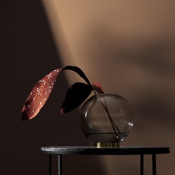 Vaso Globe medio - nero-ottone - AYTM