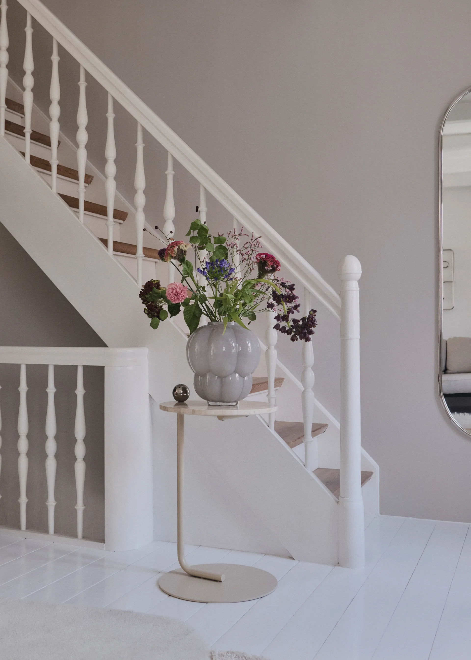 Vaso Uva 35 cm, Grigio Colomba AYTM