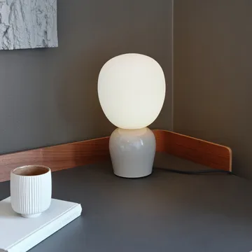 Lampada da tavolo Buddy in vetro opalino - Soft greige - Belid