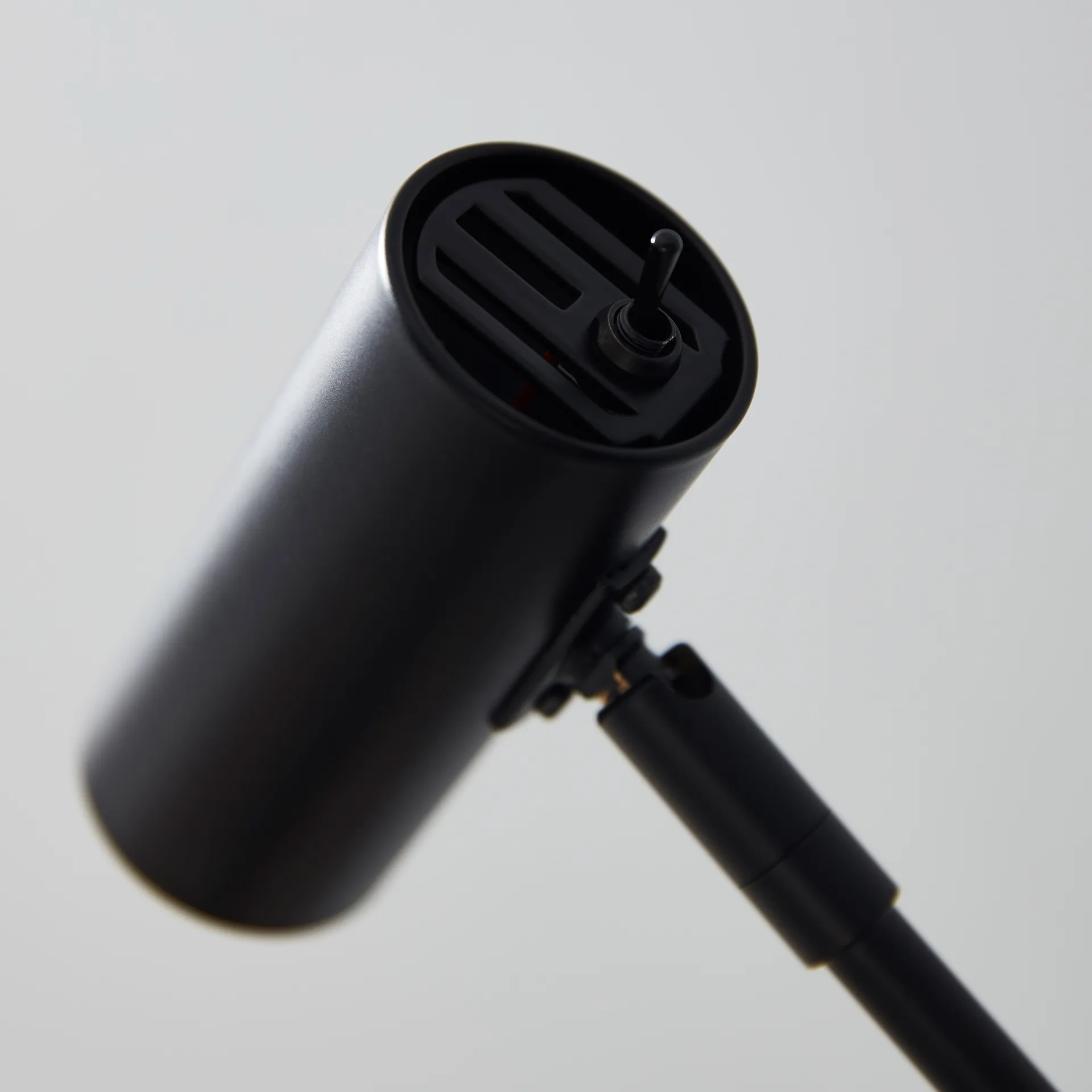 Lampada da terra Cato, nero Belid