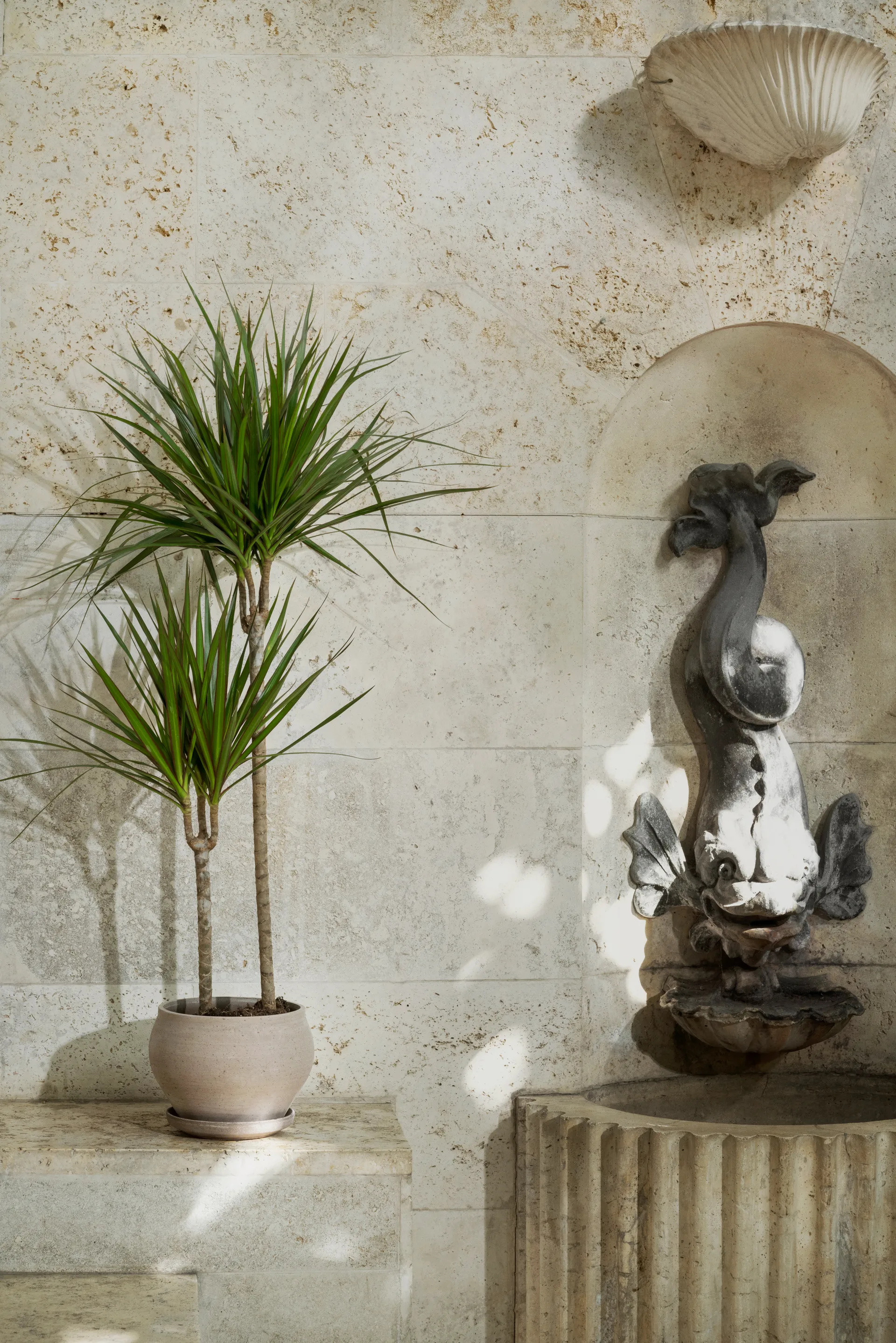 Vaso Delphi con sottovaso, 2 pezzi, Grigio, Ø24 cm, basso Bergs Potter