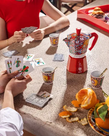 Moka Bialetti x Dolce & Gabbana - Carretto siciliano, 3 tazze - Bialetti