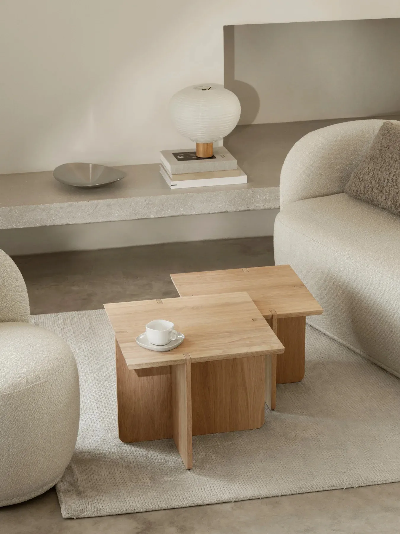 Lampada da tavolo Kami, Rovere, Ø32 cm blomus