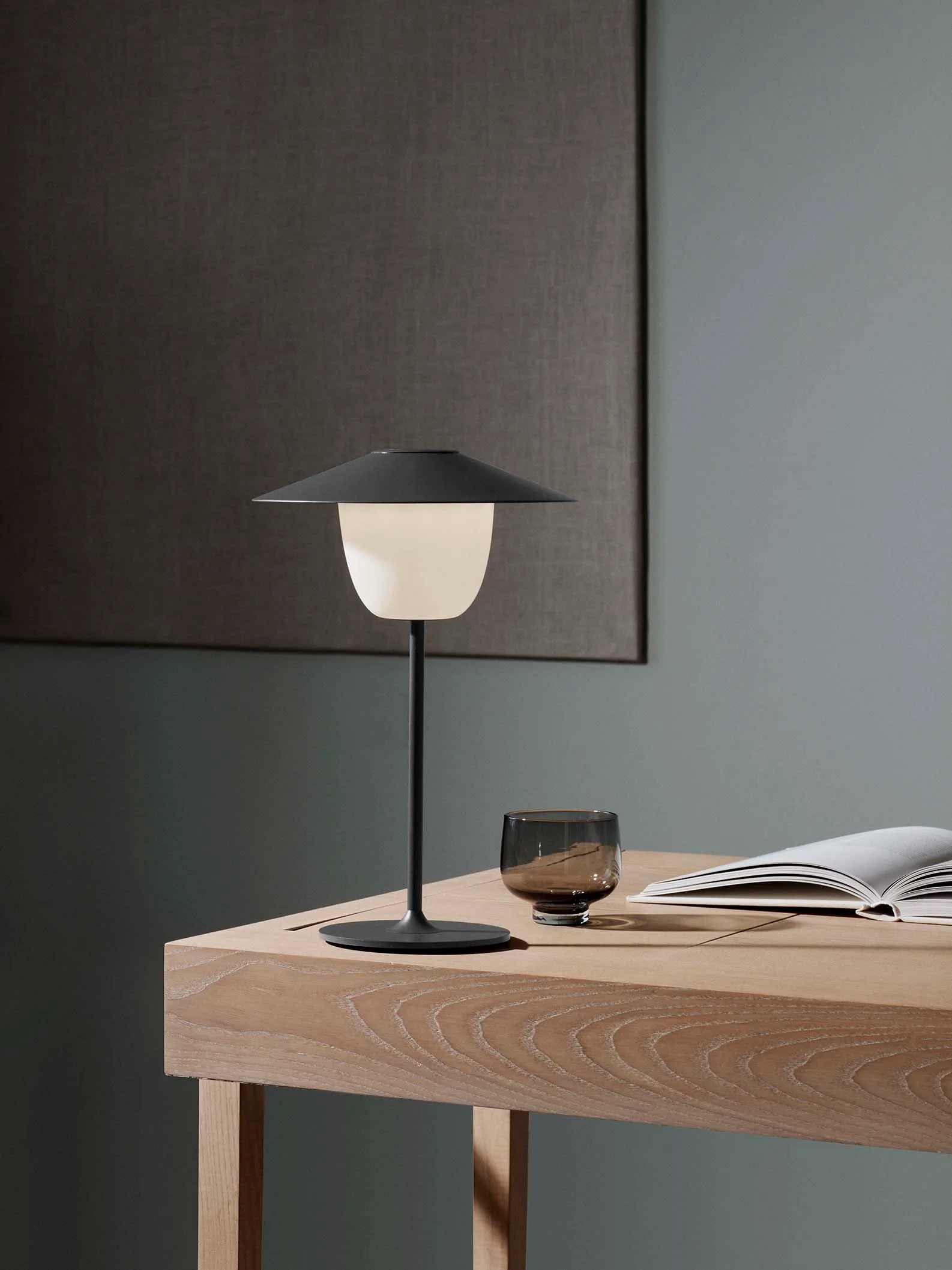 Lampada LED Ani mobile 33 cm, warm gray (grigio scuro) blomus