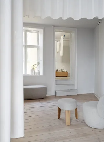 Sgabello Kuon Ø47x45 cm - Boucla beige - blomus