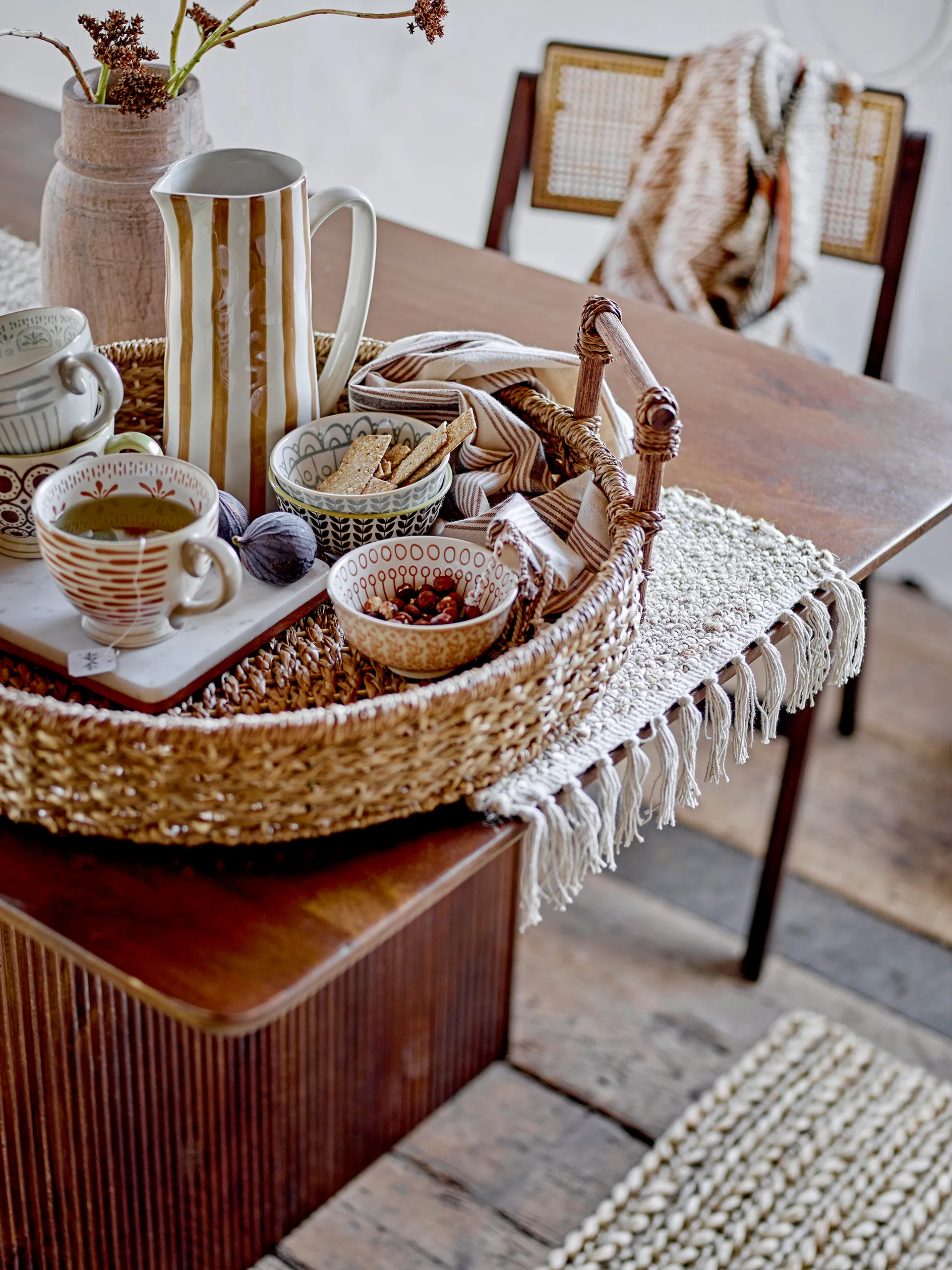 Brocca in gres Begonia, 23,5 cm, Marrone a righe Bloomingville