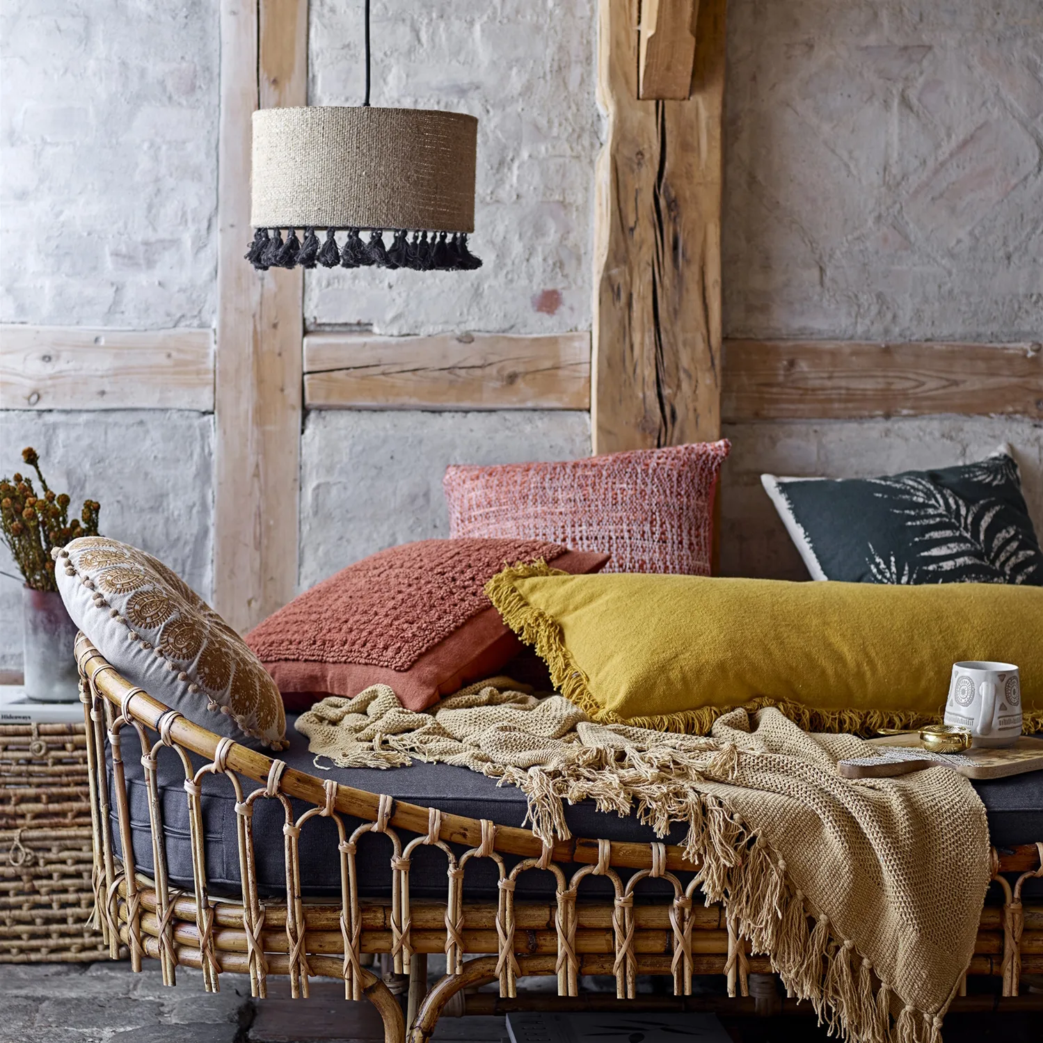 Cuscino Bloomingville con motivo intrecciato 45x45 cm, Rosso Bloomingville