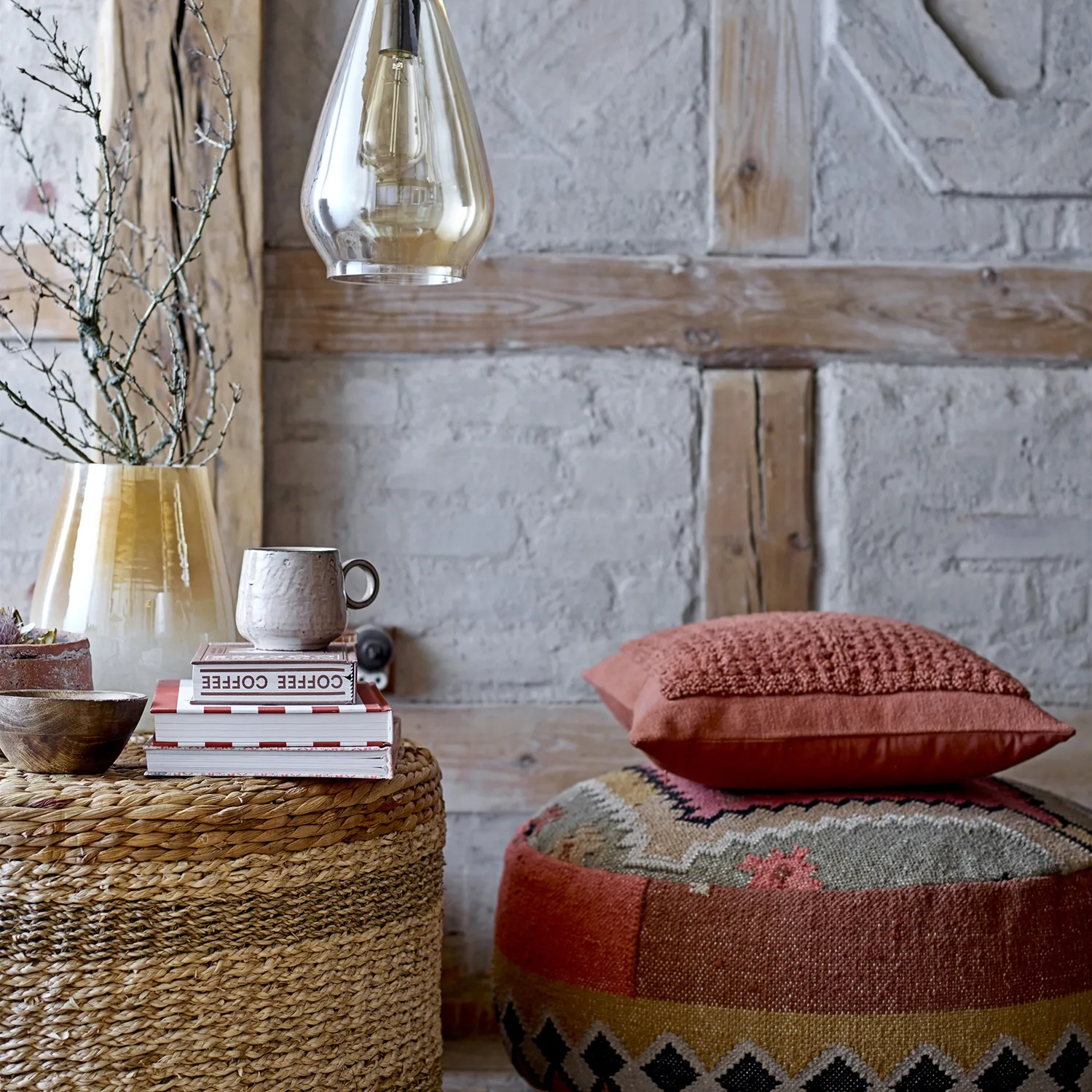 Cuscino Bloomingville con motivo intrecciato 45x45 cm, Rosso Bloomingville