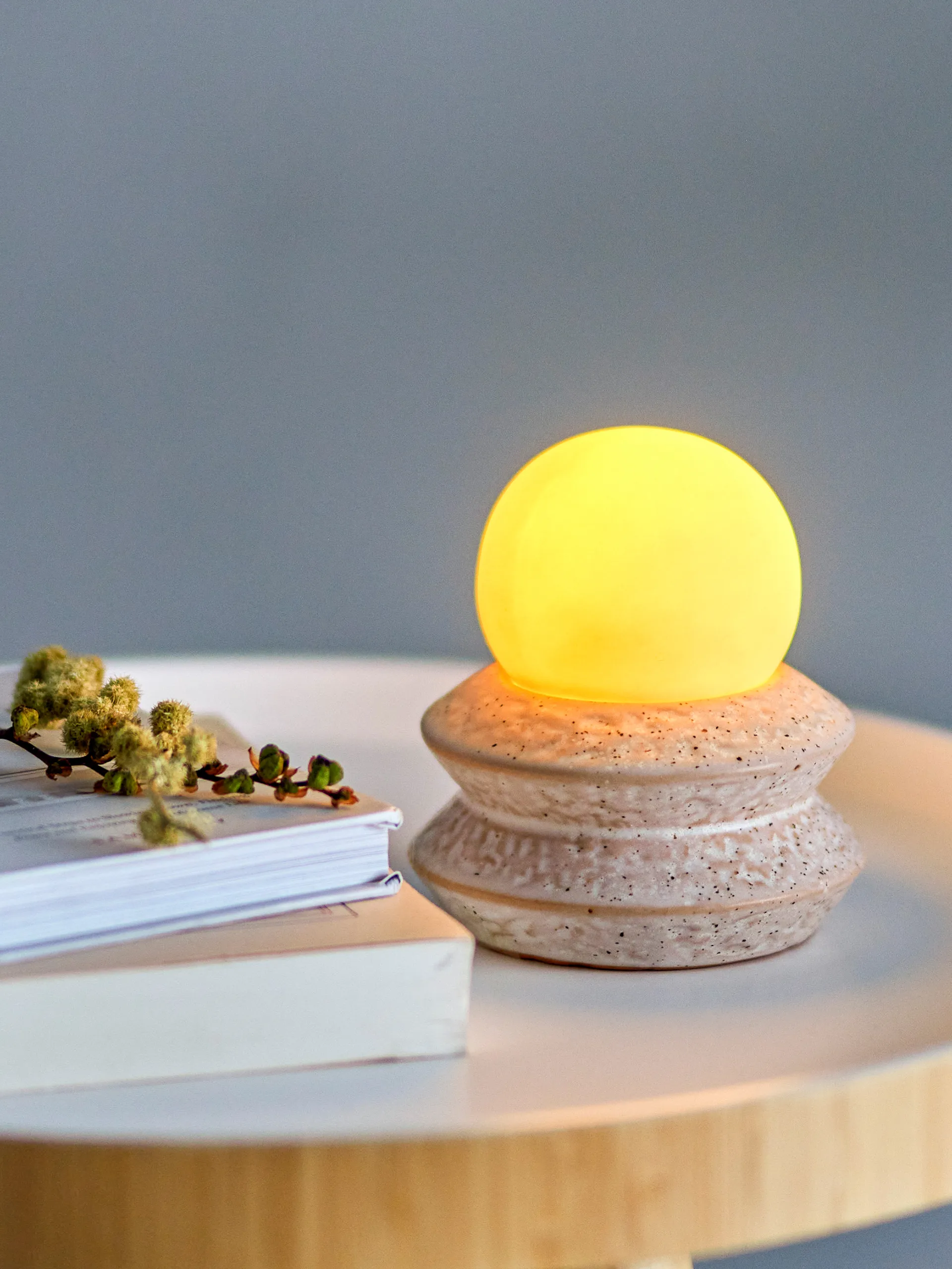 Lampada da tavolo Capella Ø10x11 cm, White double Bloomingville