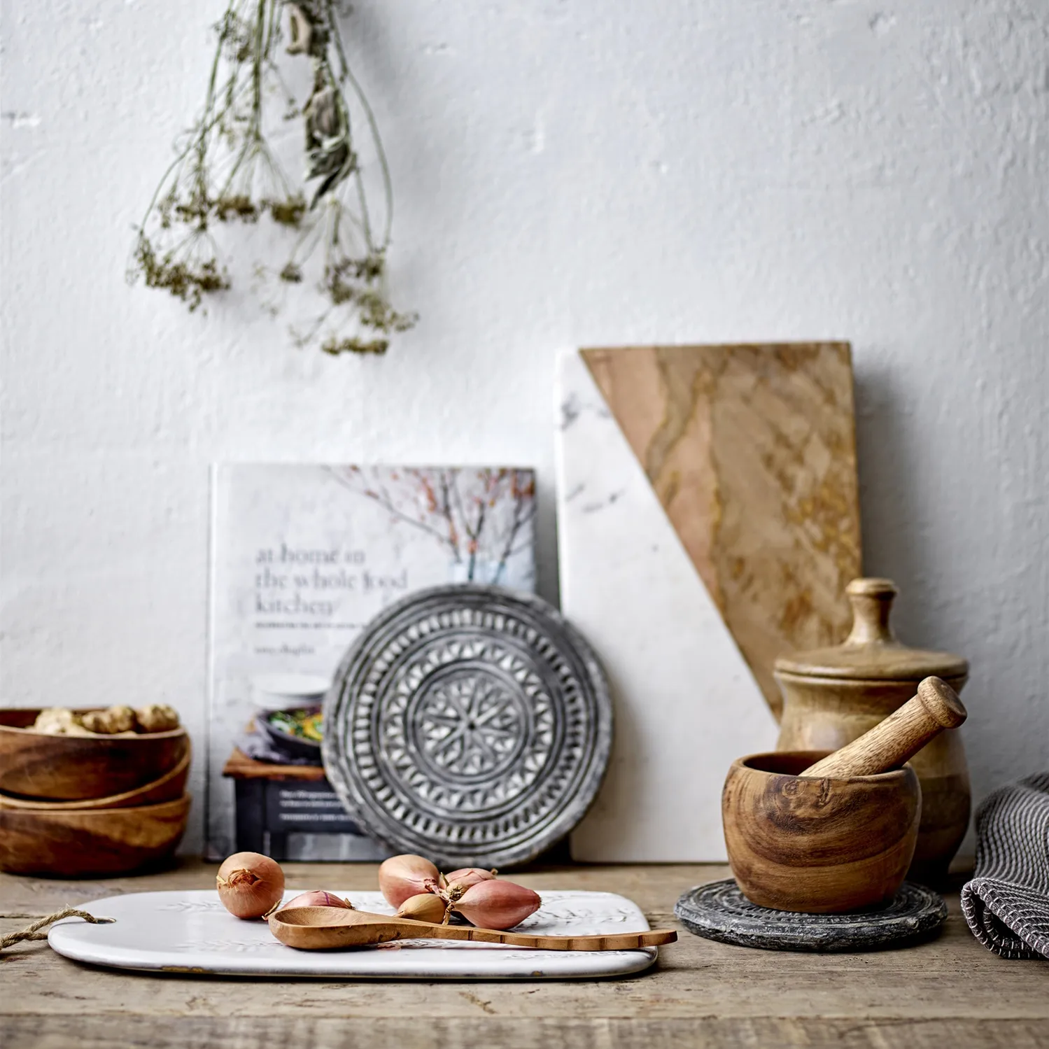 Mortaio e pestello Inni, naturale Bloomingville