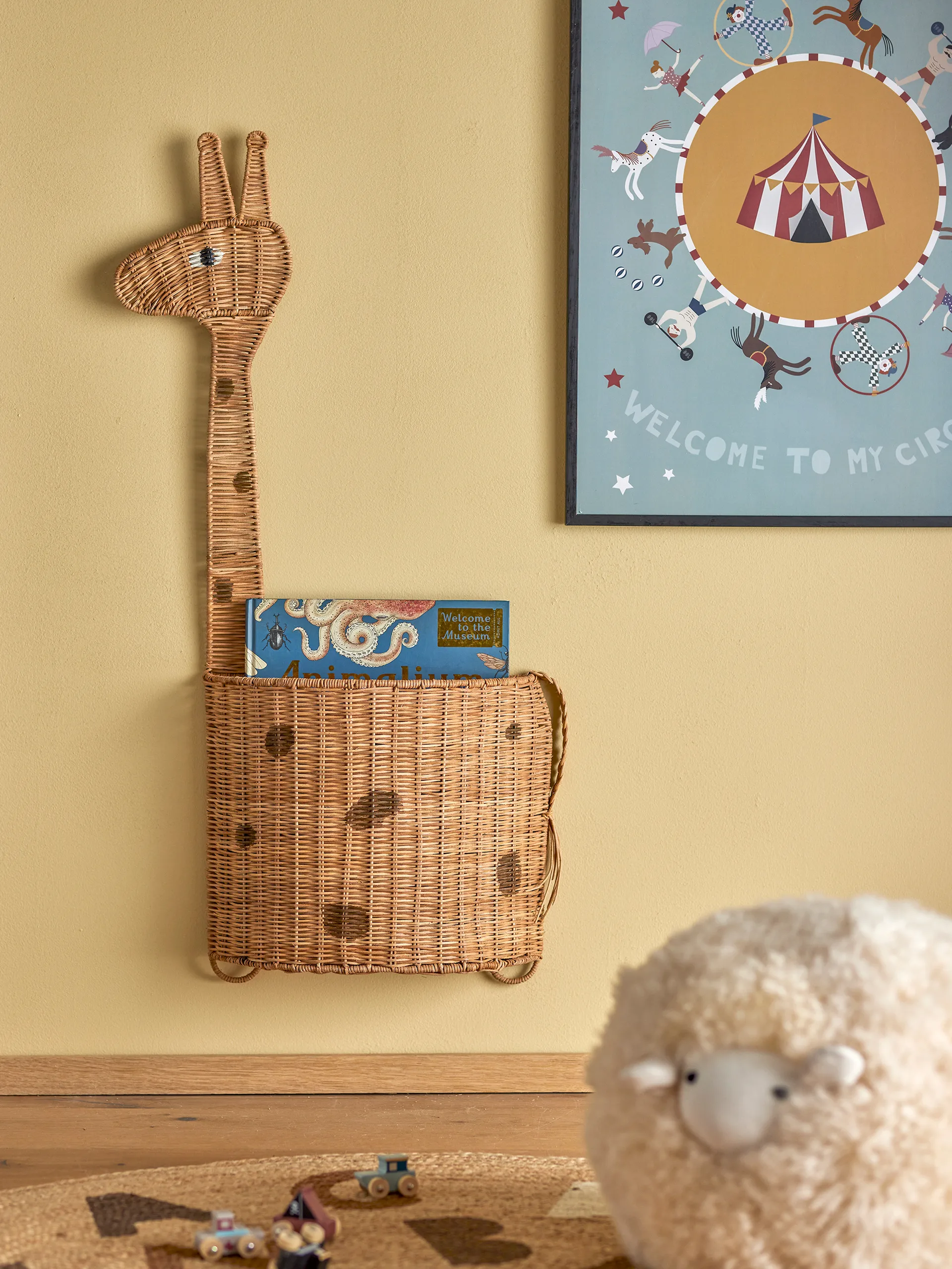 Portaoggetti pensile Philine 90 cm, Nature giraffe Bloomingville