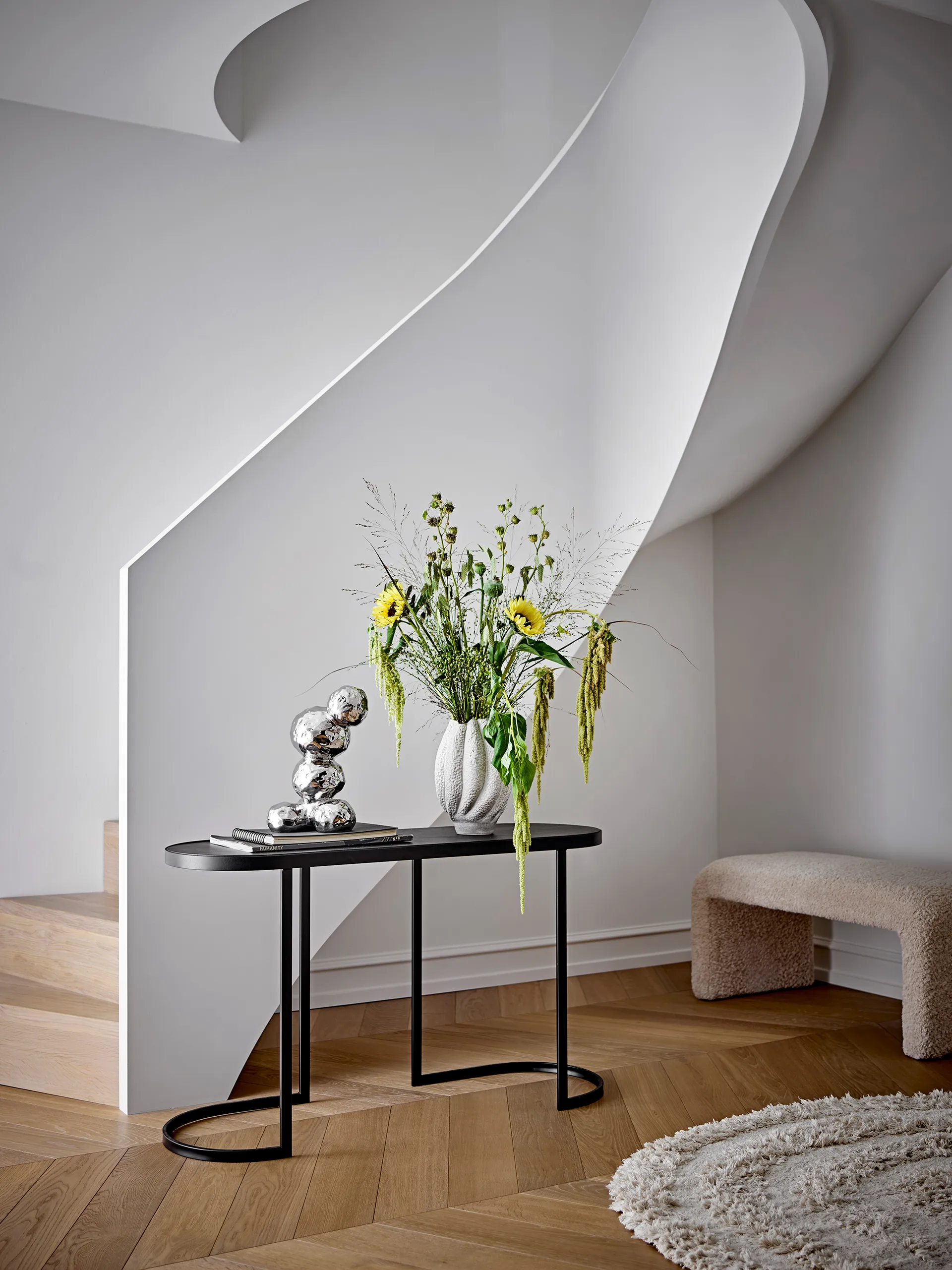 Scultura Bobby, Argento Bloomingville