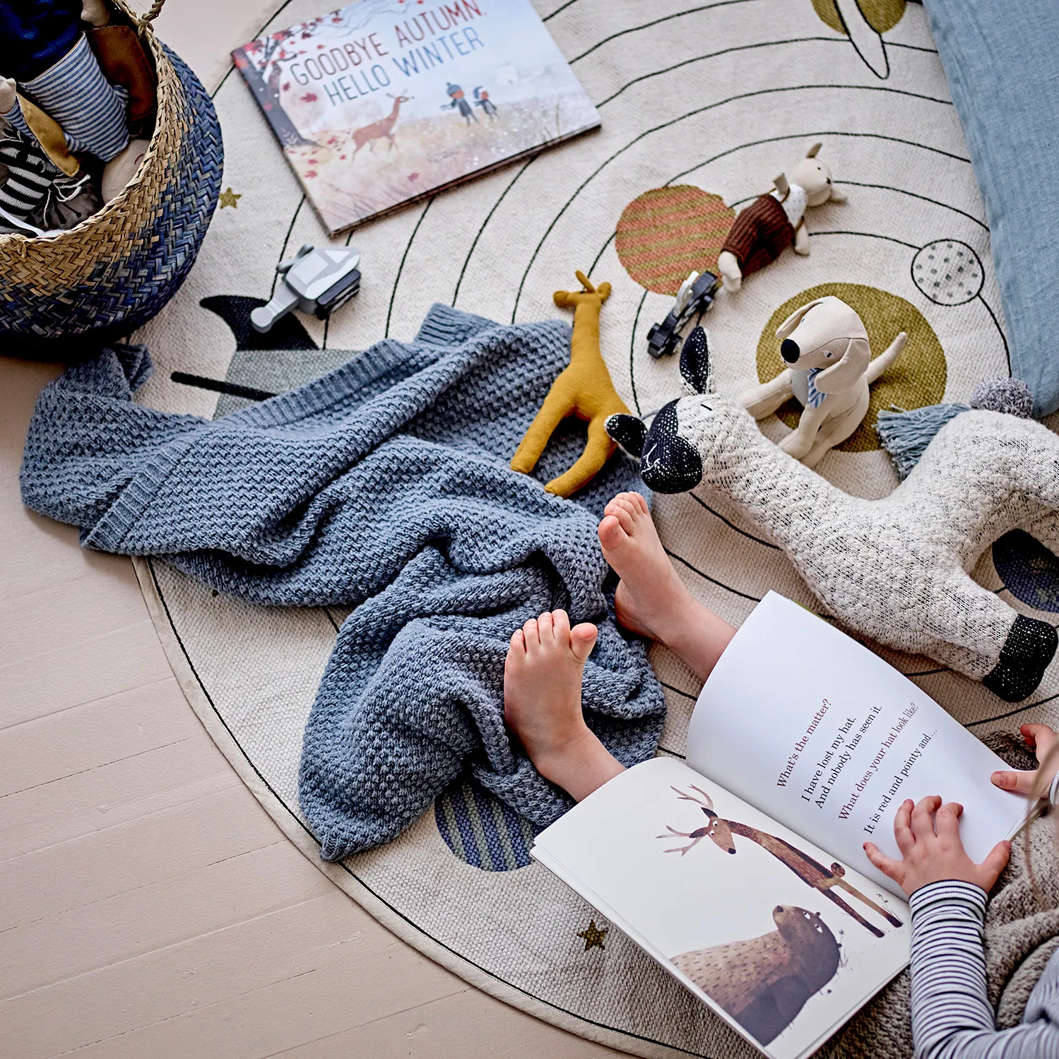 Tappeto per bambini Bloomingville, spazio, Ø 130 cm, Naturale Bloomingville