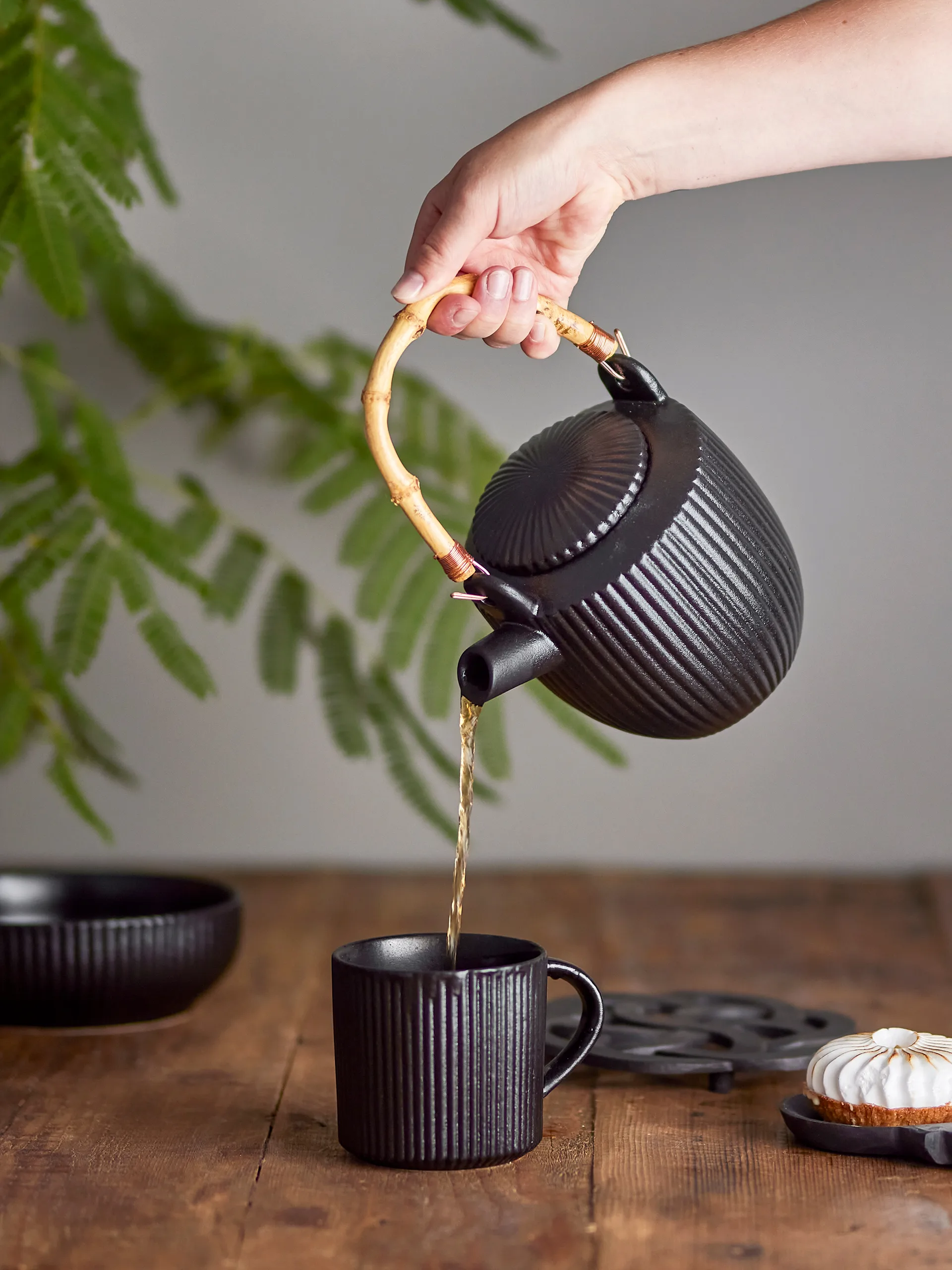 Teiera Neri 0,85 L, Nero Bloomingville