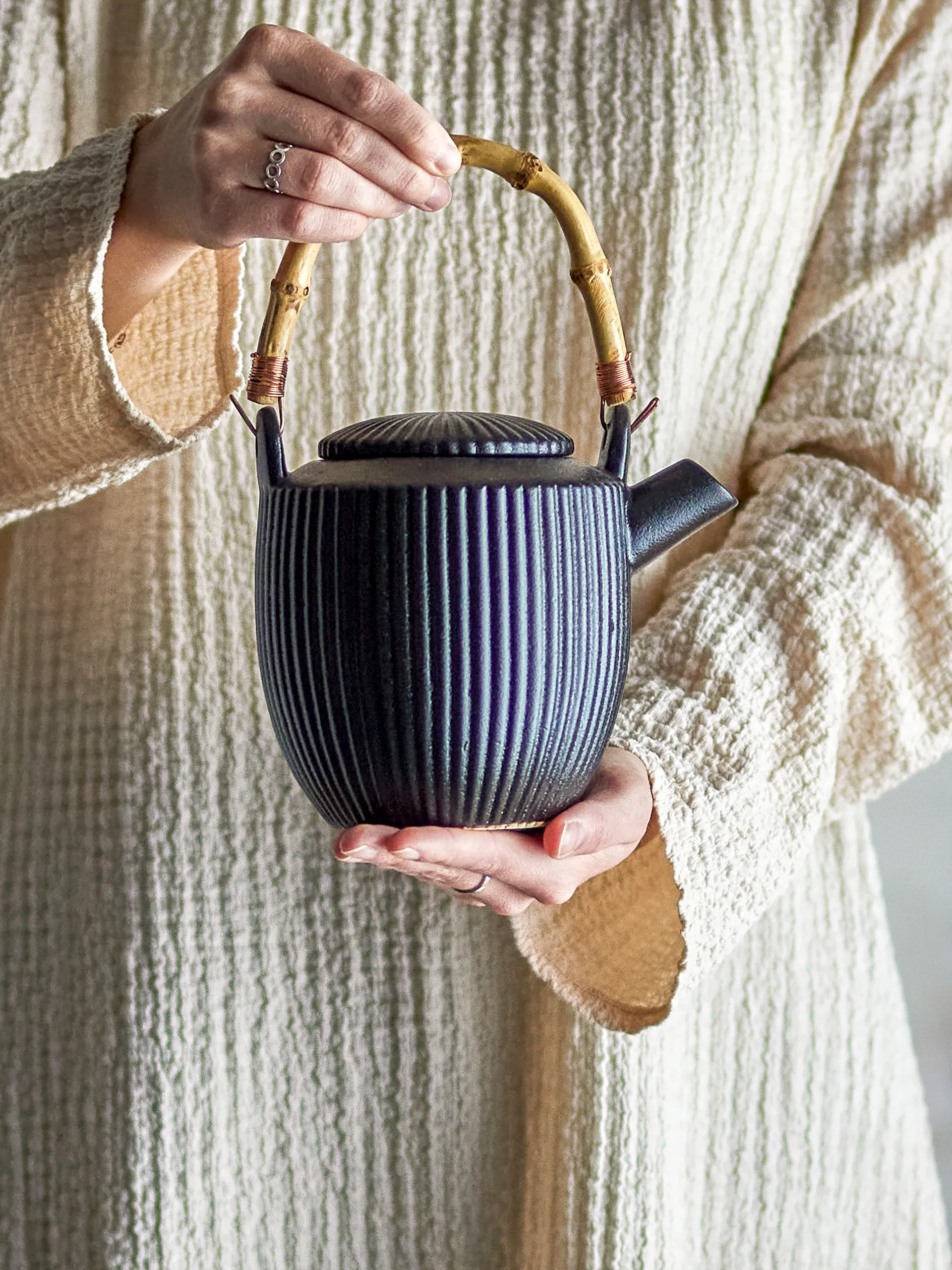 Teiera Neri 0,85 L, Nero Bloomingville