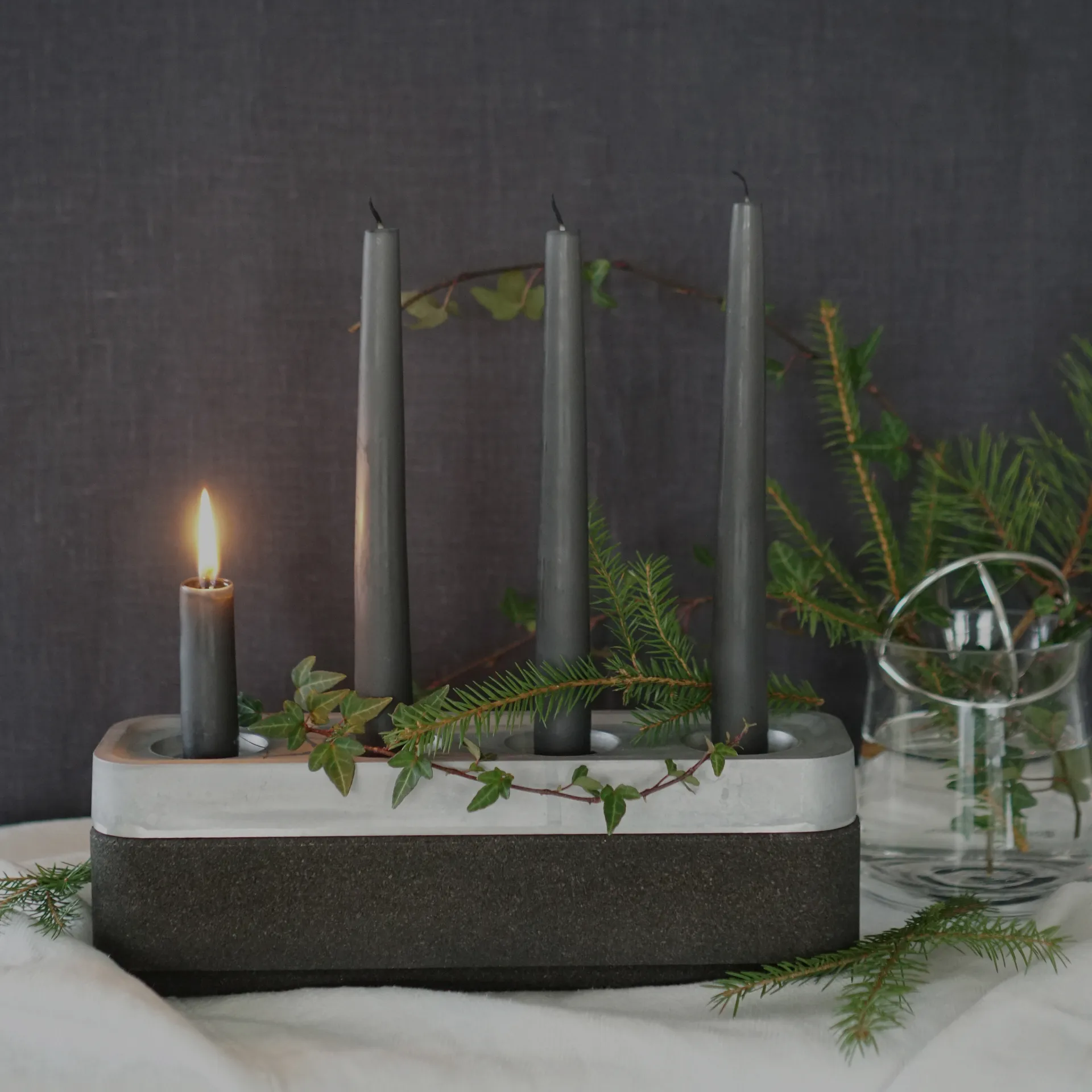 Portacandele lungo Stumpastaken lucidato, 8,5x29,5 cm Born In Sweden