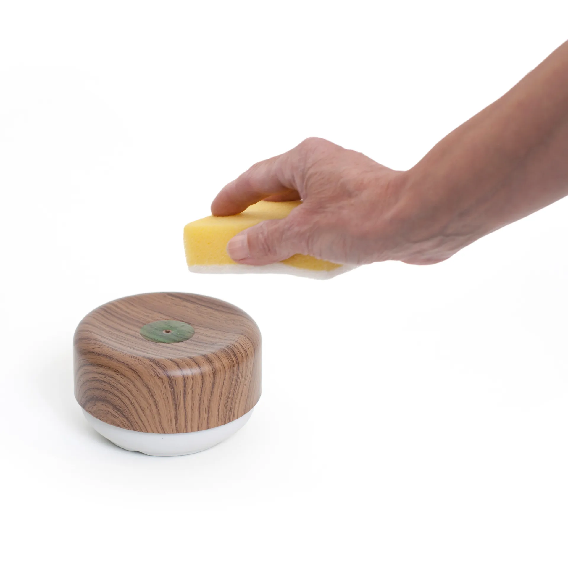 Dispenser di sapone Bosign, Dettagli in legno scuro Bosign