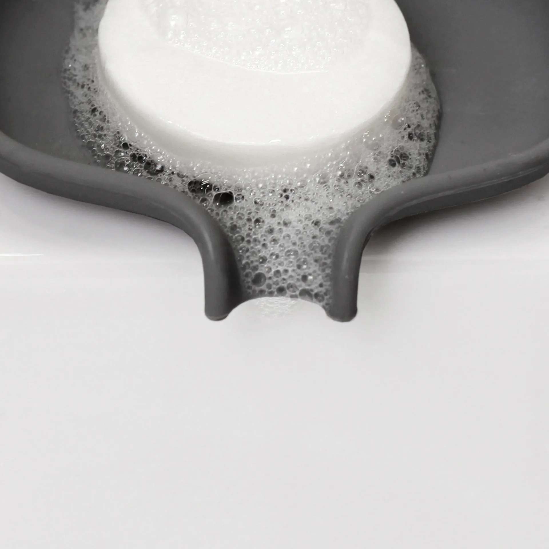 Portasapone con beccuccio di drenaggio in silicone, Grigio grafite Bosign
