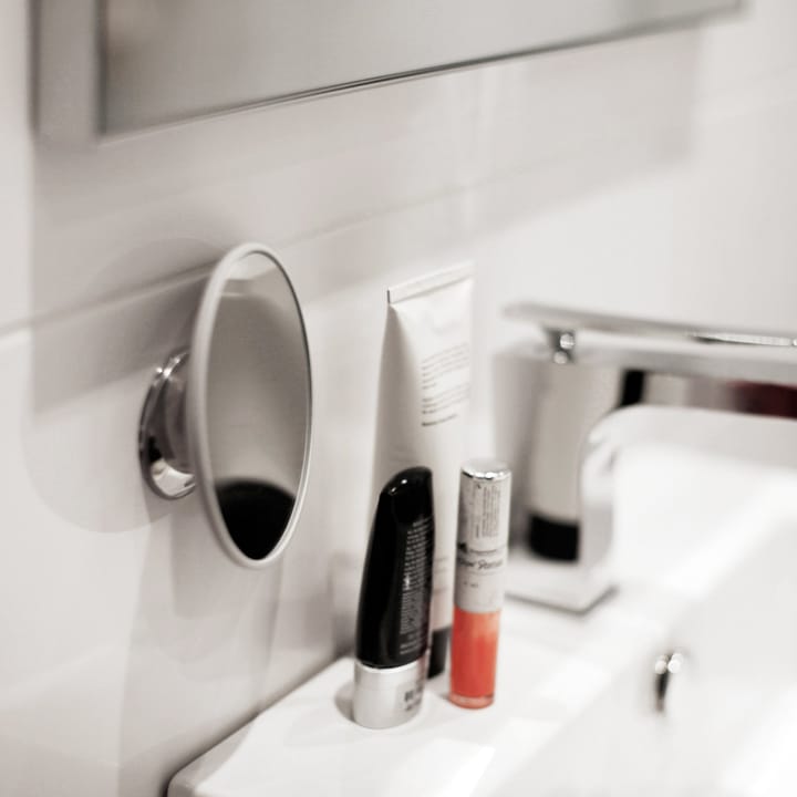 Specchio per trucco AirMirror x10 rimovibile con ventosa, Ø11,2 cm Bosign