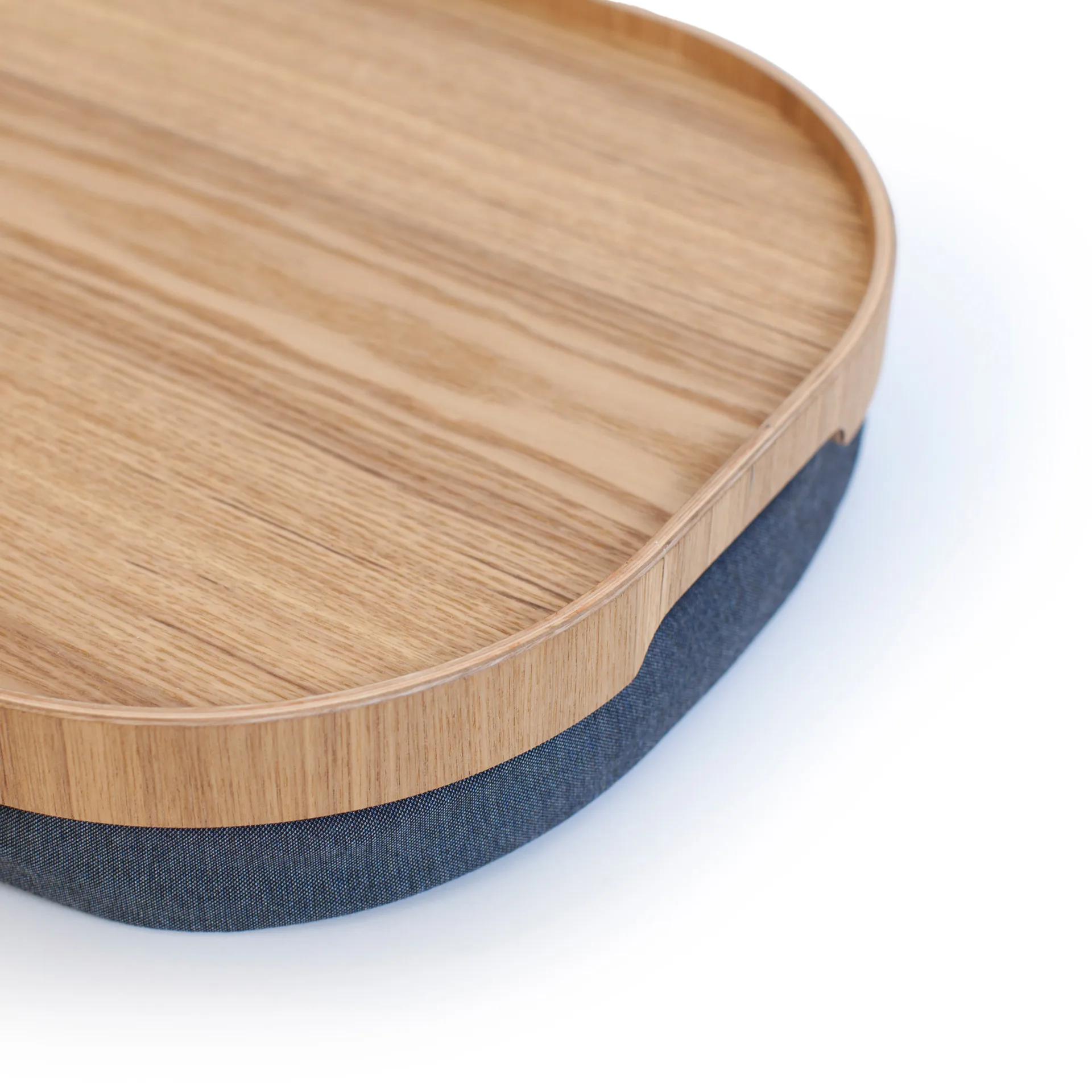 Vassoio per ginocchia Bosign curveline large 34x47 cm, Salice Bosign