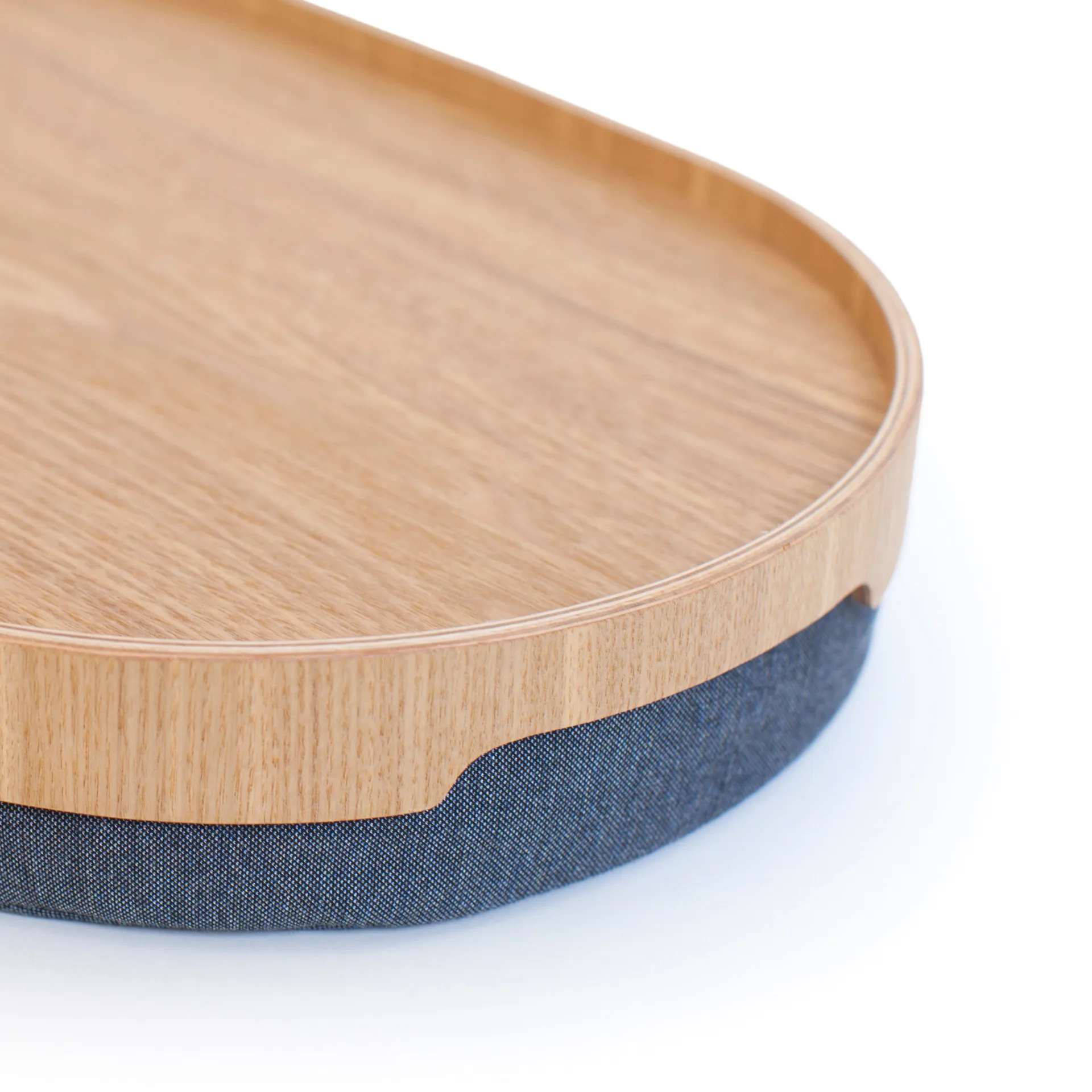 Vassoio per ginocchia Curveline medio Bosign 26x39 cm, Salice Bosign