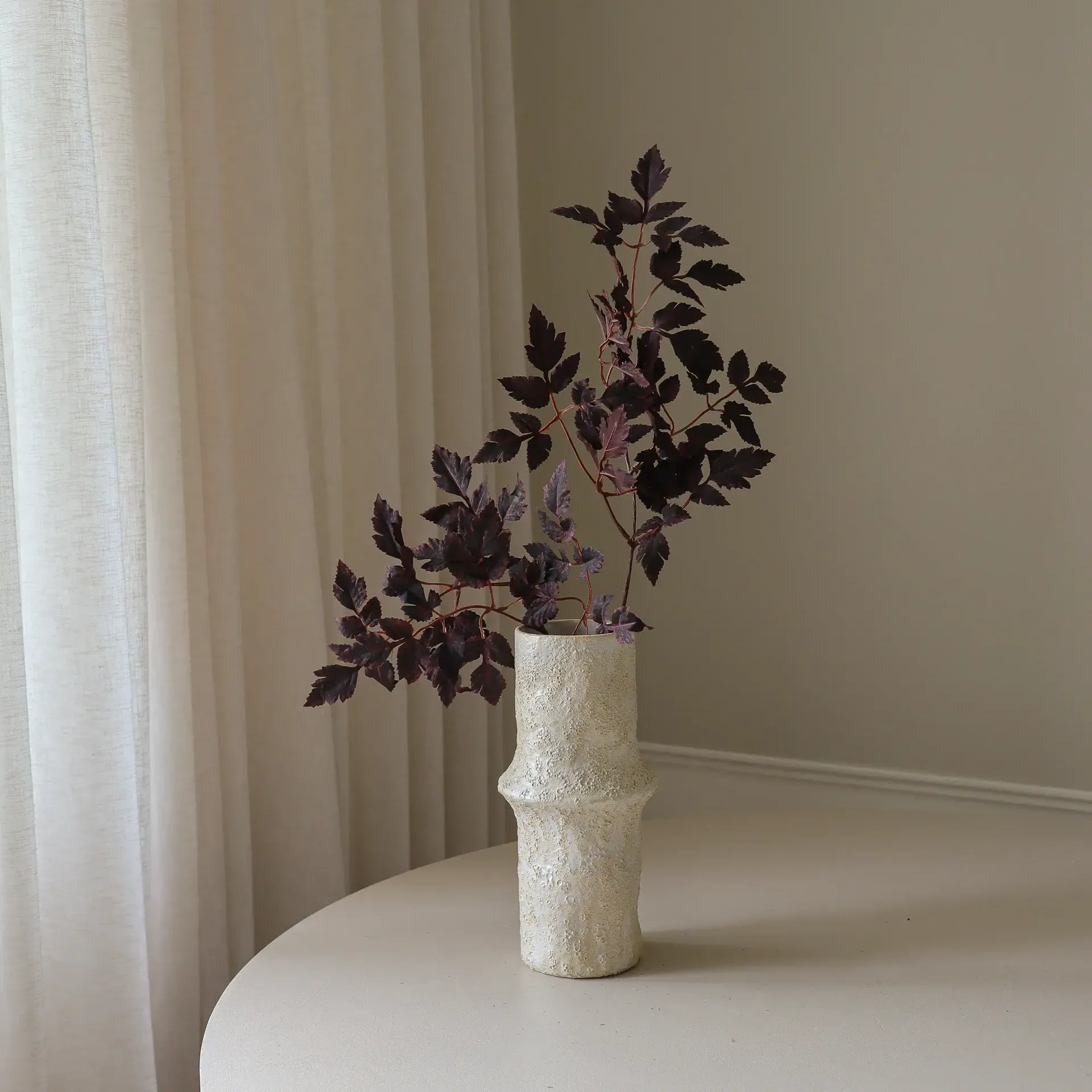 Burgundy Plum Leaves bouquet artificiale, Rosso, 85 cm, 1 pz Botané