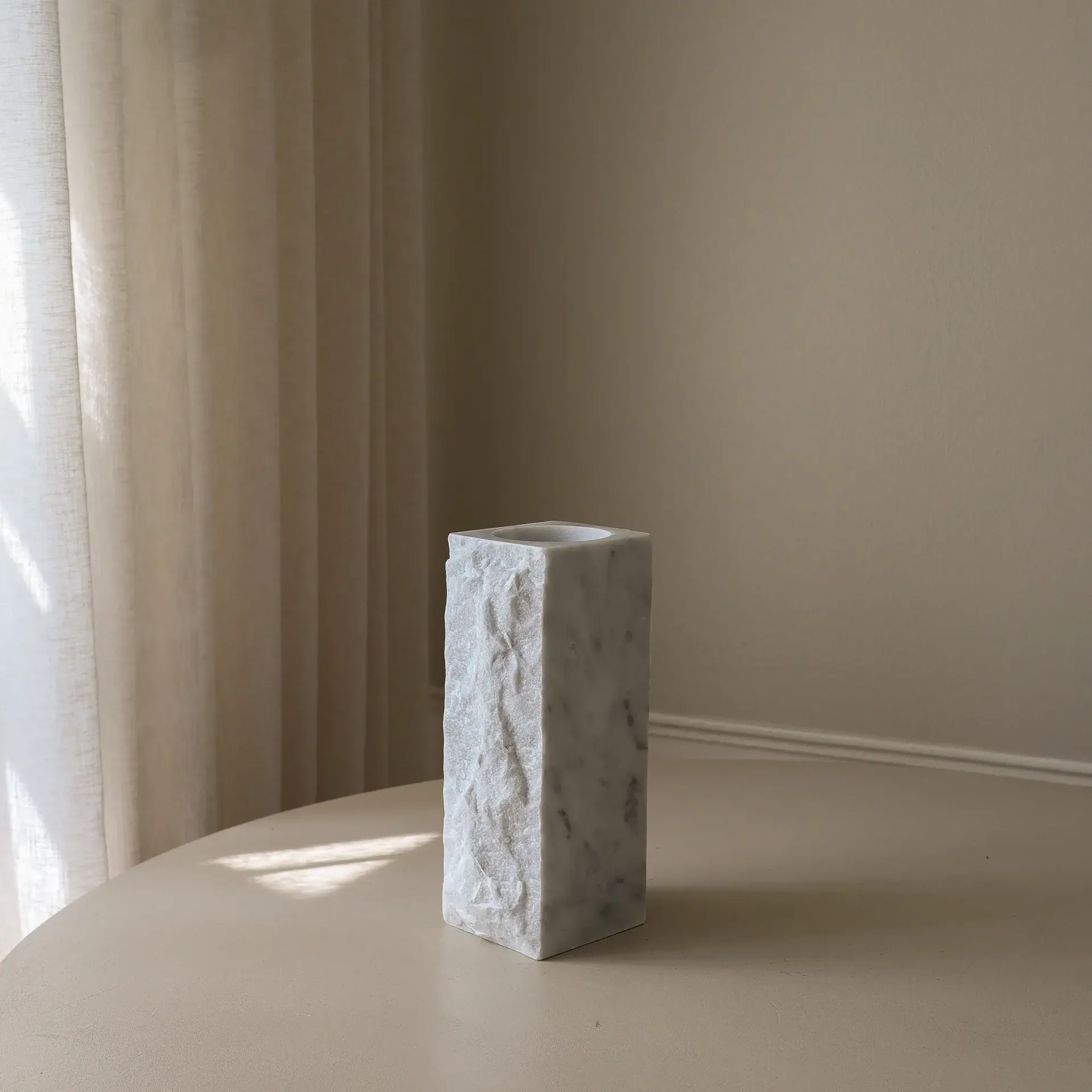 Carrara Edge vaso in marmo, Medium, 30 cm Botané