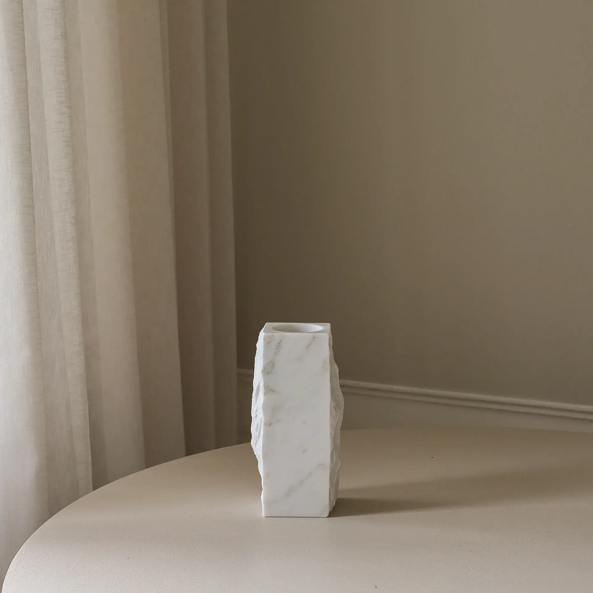 Carrara Edge vaso in marmo, Small, 25 cm Botané