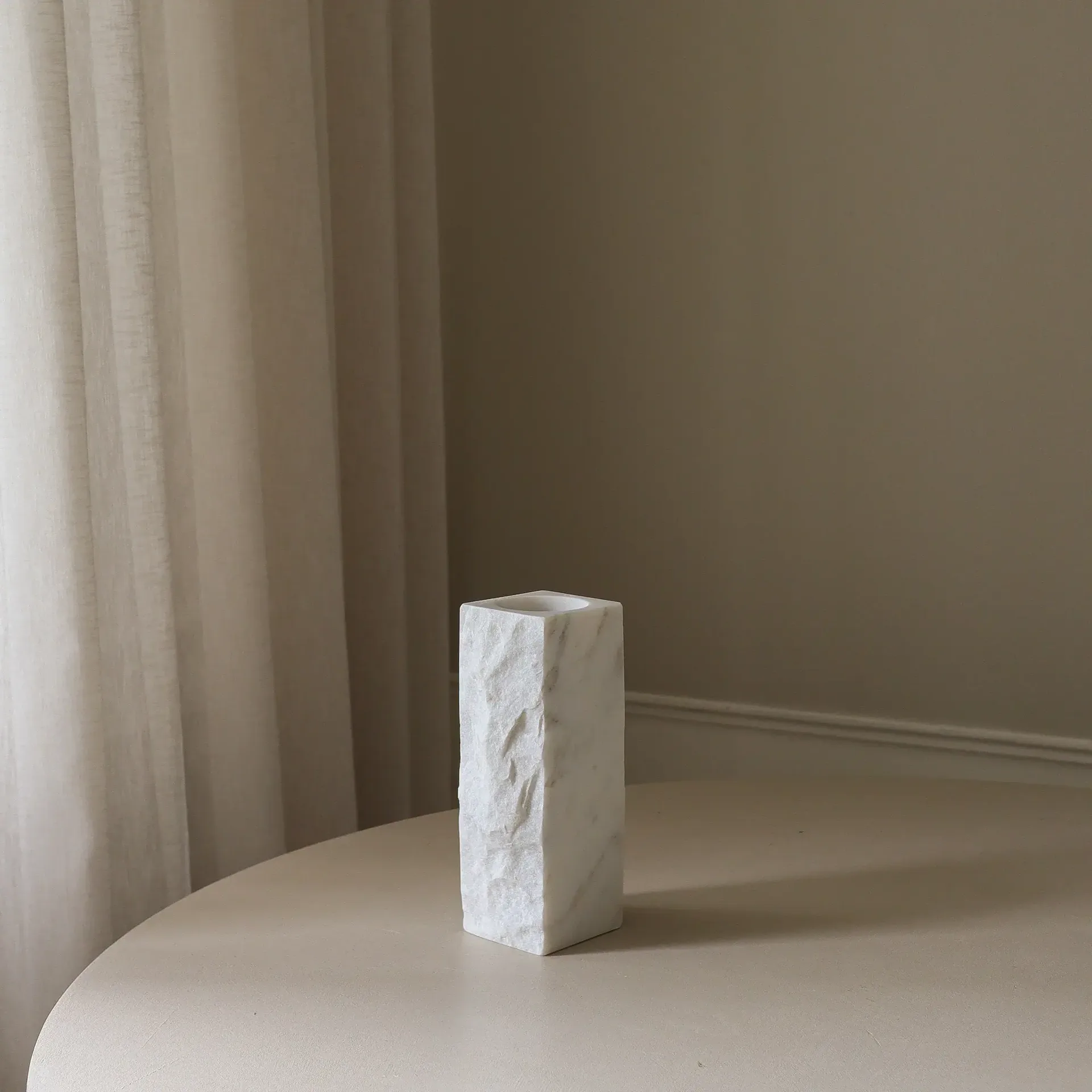 Carrara Edge vaso in marmo, Small, 25 cm Botané