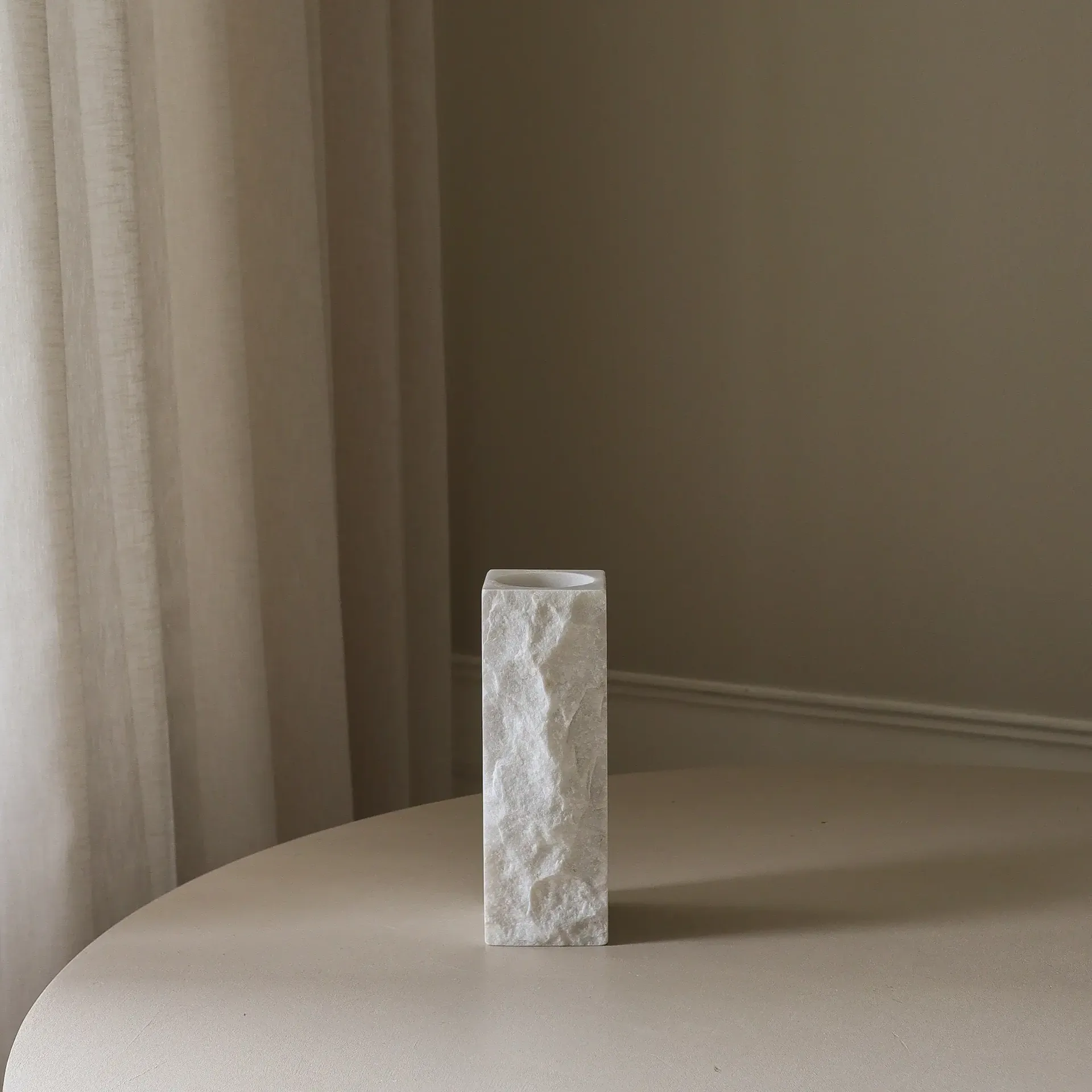 Carrara Edge vaso in marmo, Small, 25 cm Botané