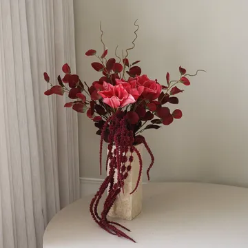 Deep bloom bouquet artificiale - Amarillide, eucalipto, amaranto, rami, 120 cm - Botané