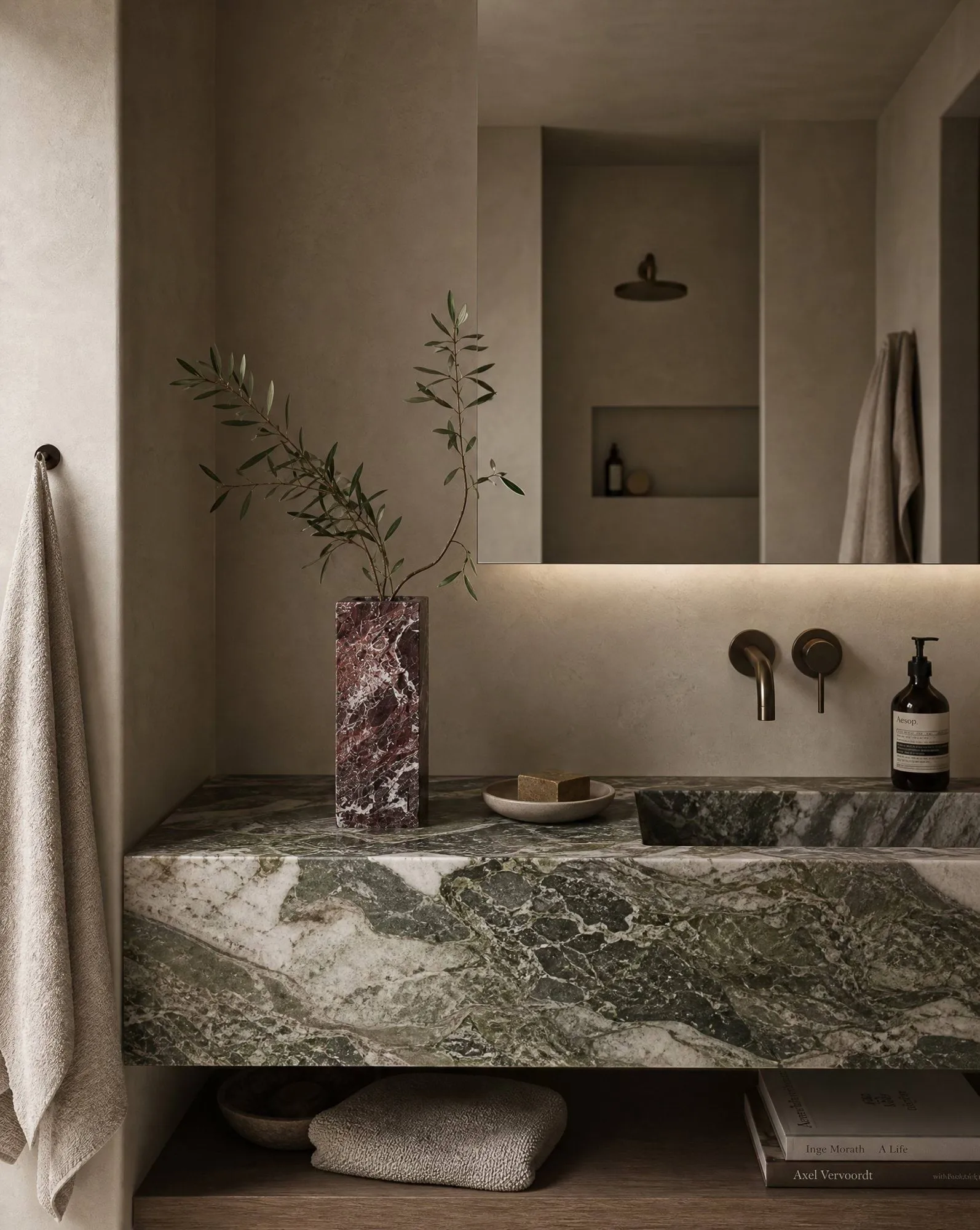 Rosso Levanto Edge vaso in marmo, Medium, 30 cm Botané