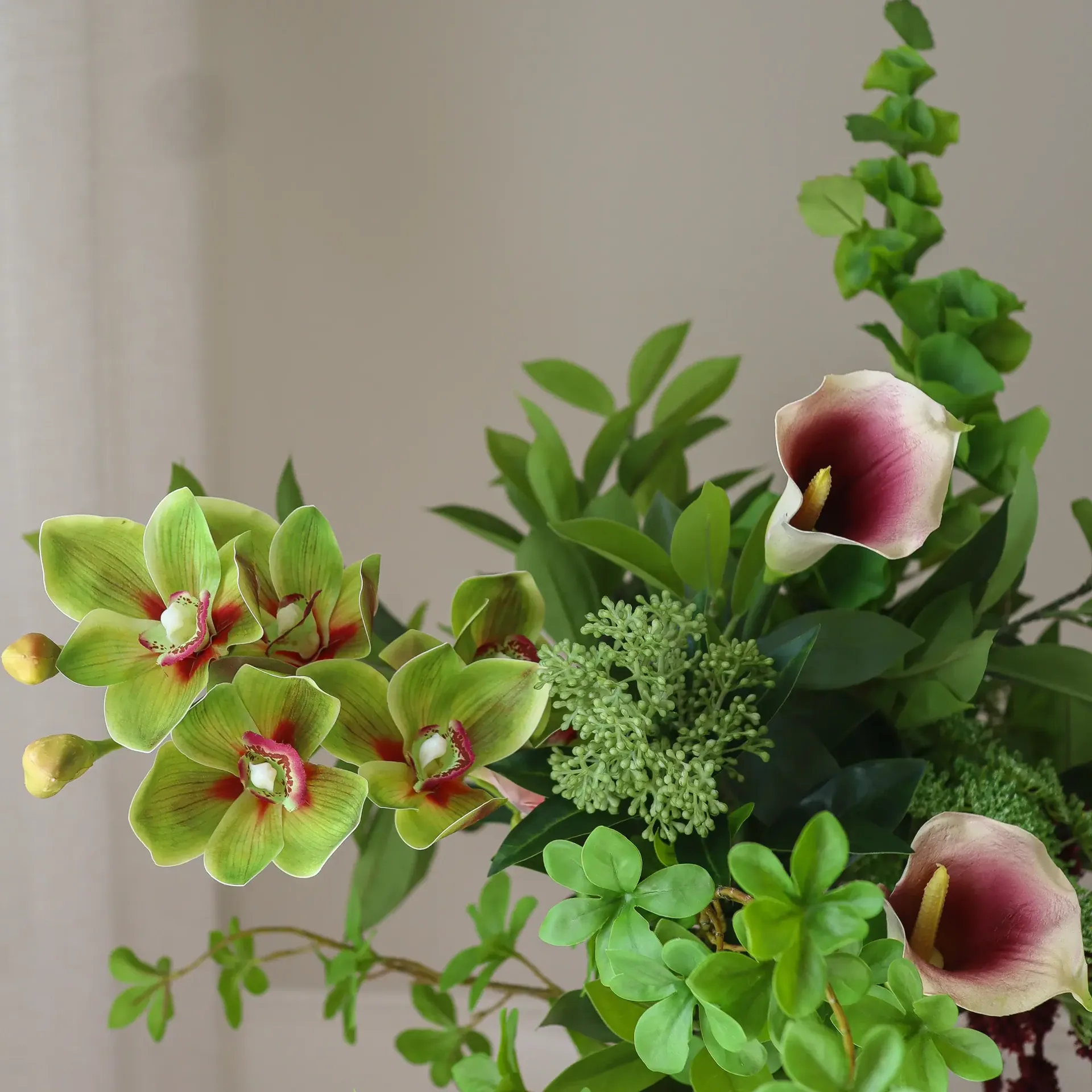 Wild Grove bouquet artificiale, Calla-orchidea cymbidium-carota selvatica, 112 cm, 16 pz Botané