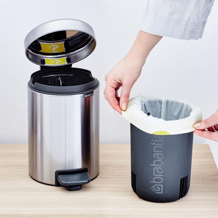 Pattumiera a pedale New Icon da 3 litri, acciaio opaco Brabantia