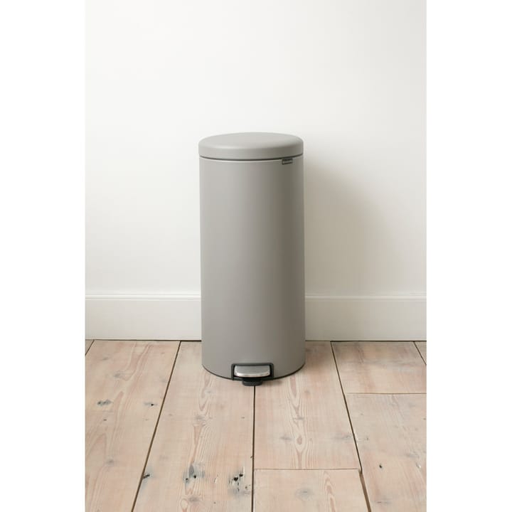 Pattumiera a pedale New Icon da 30 litri, Mineral concrete grey Brabantia