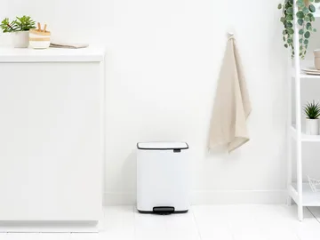 Pattumiera con pedale Bo 12 L - Bianco - Brabantia