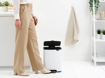 Pattumiera con pedale Bo 12 L - Bianco - Brabantia