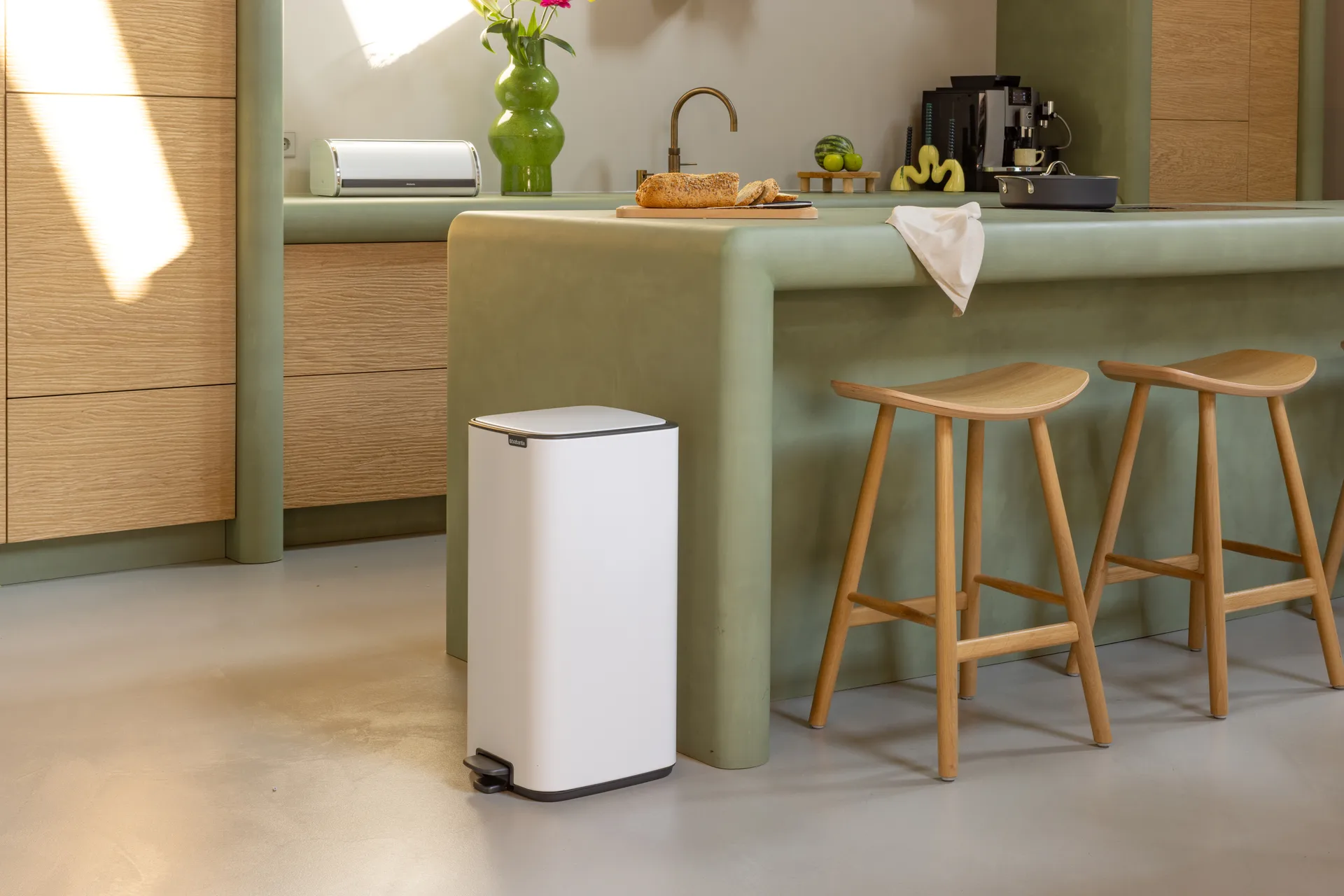 Pattumiera con pedale Bo 30 L, Bianco Brabantia