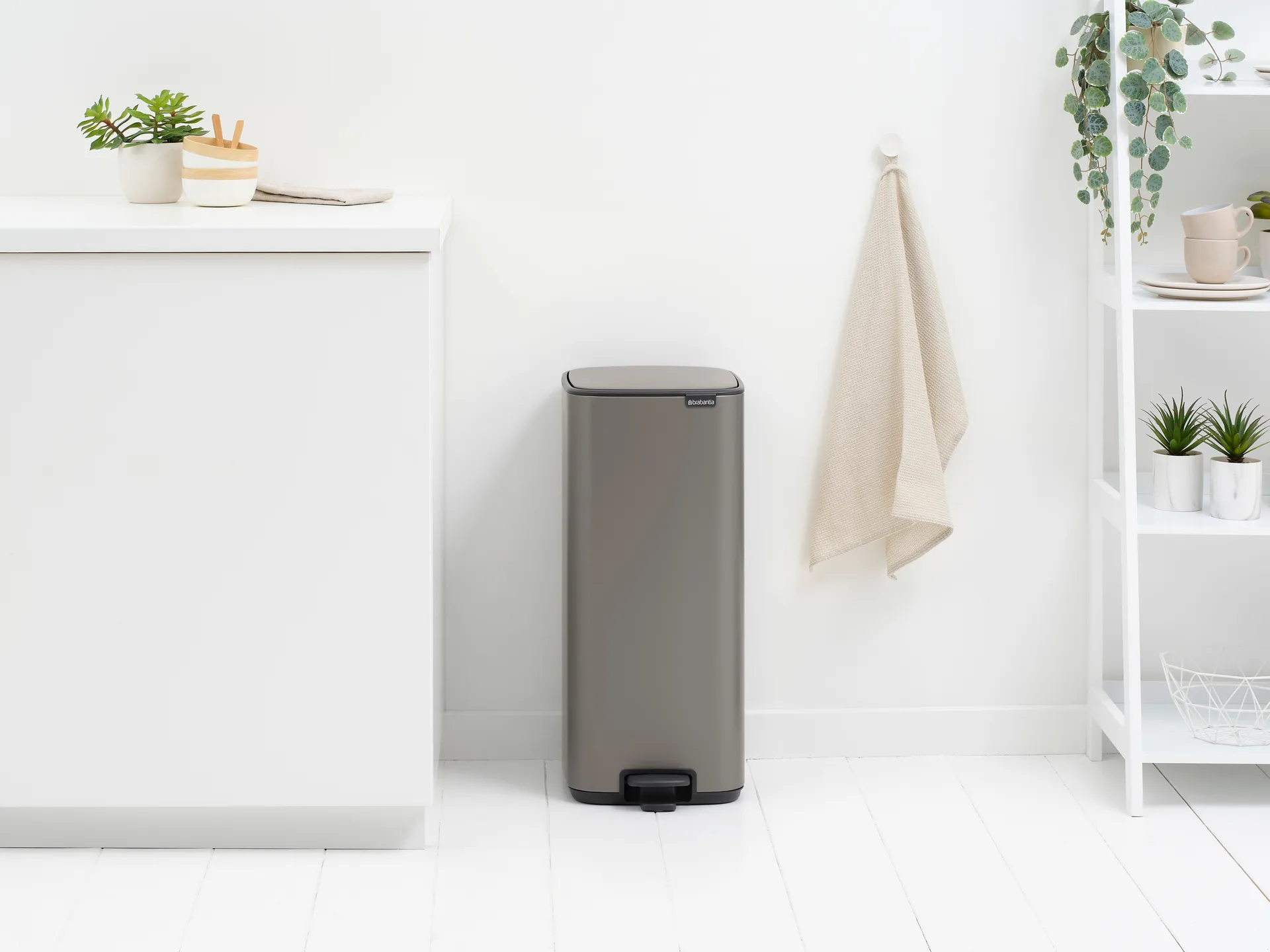 Pattumiera con pedale Bo 30 L, Platinum Brabantia
