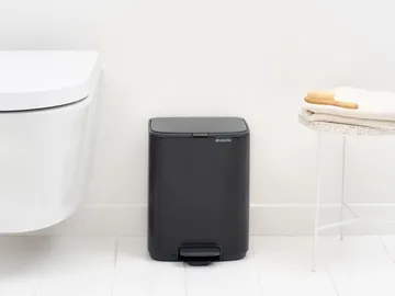 Pattumiera con pedale Bo 7 L - Nero opaco - Brabantia