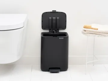 Pattumiera con pedale Bo 7 L - Nero opaco - Brabantia