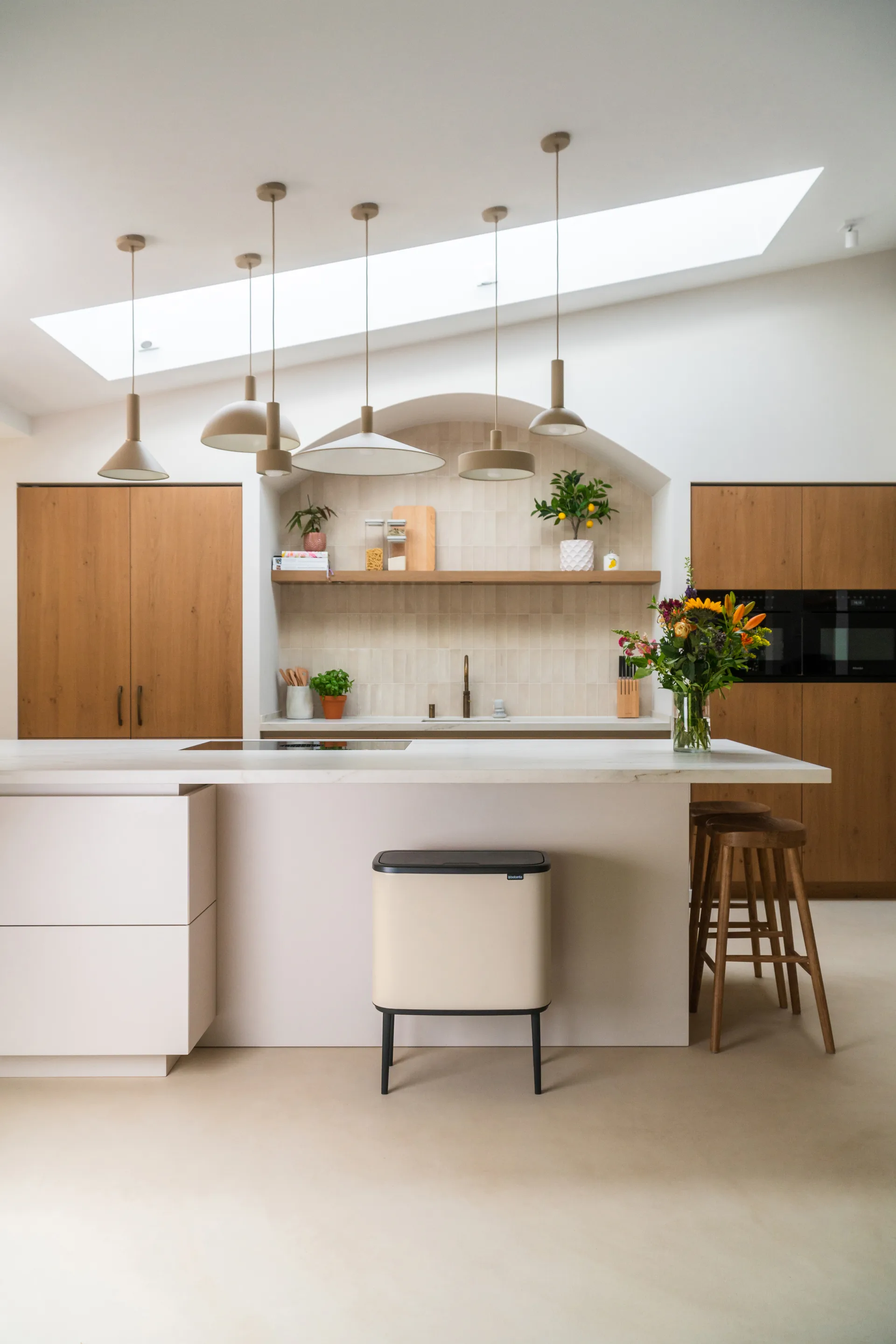 Pattumiera touch Bo 36 litri, Soft beige Brabantia