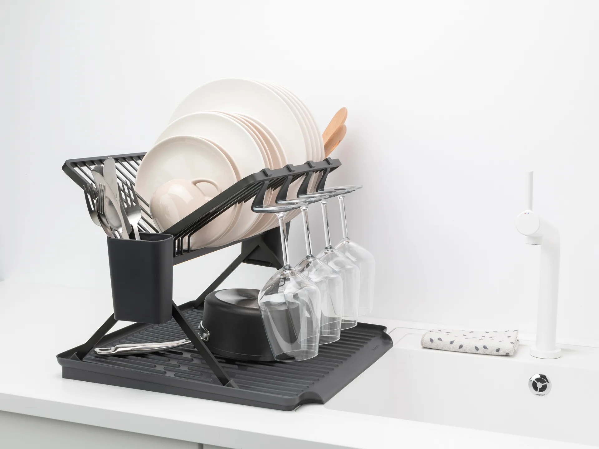Scolapiatti pieghevole Sinkside 51 cm, Grigio scuro Brabantia